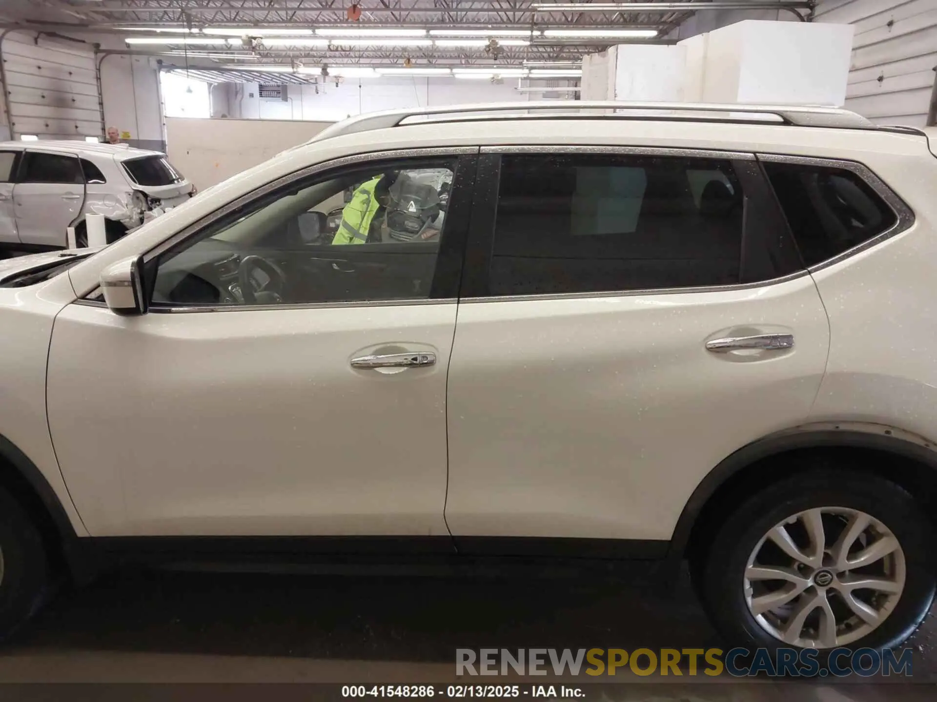 14 Photograph of a damaged car JN8AT2MV5LW124638 NISSAN ROGUE 2020