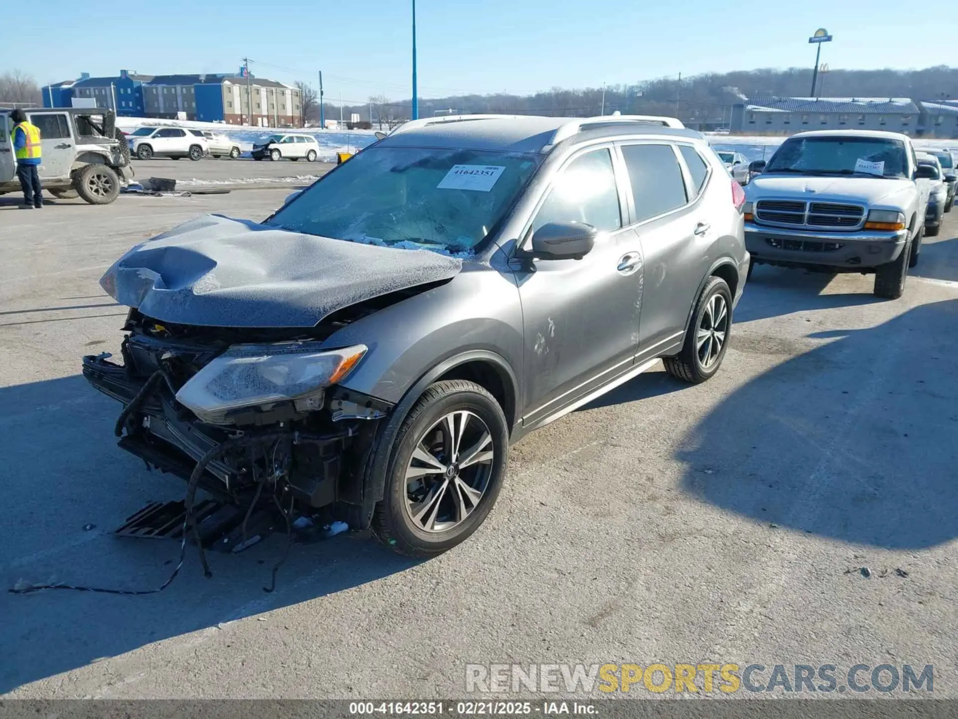 2 Photograph of a damaged car JN8AT2MV5LW144436 NISSAN ROGUE 2020