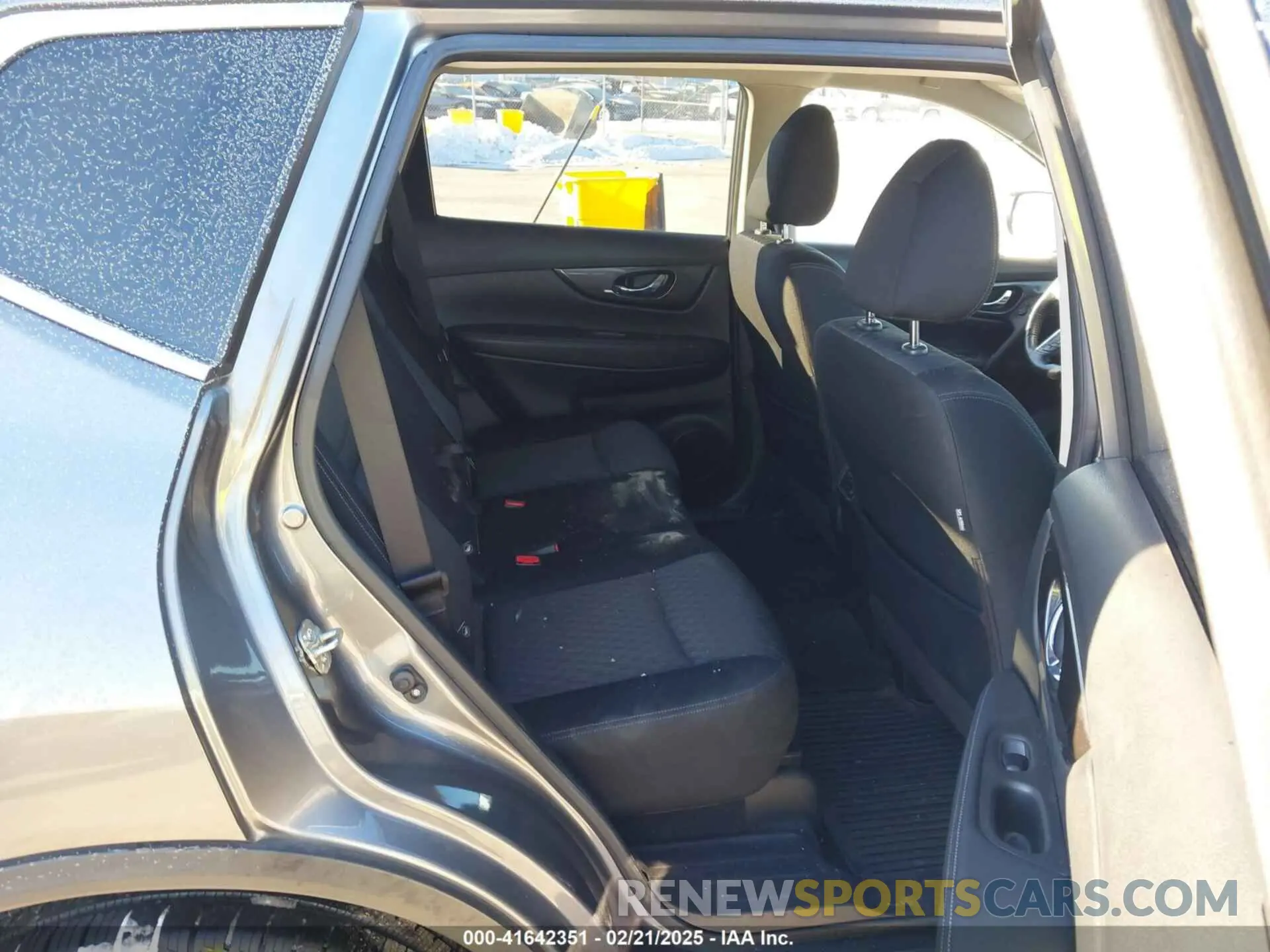 8 Photograph of a damaged car JN8AT2MV5LW144436 NISSAN ROGUE 2020
