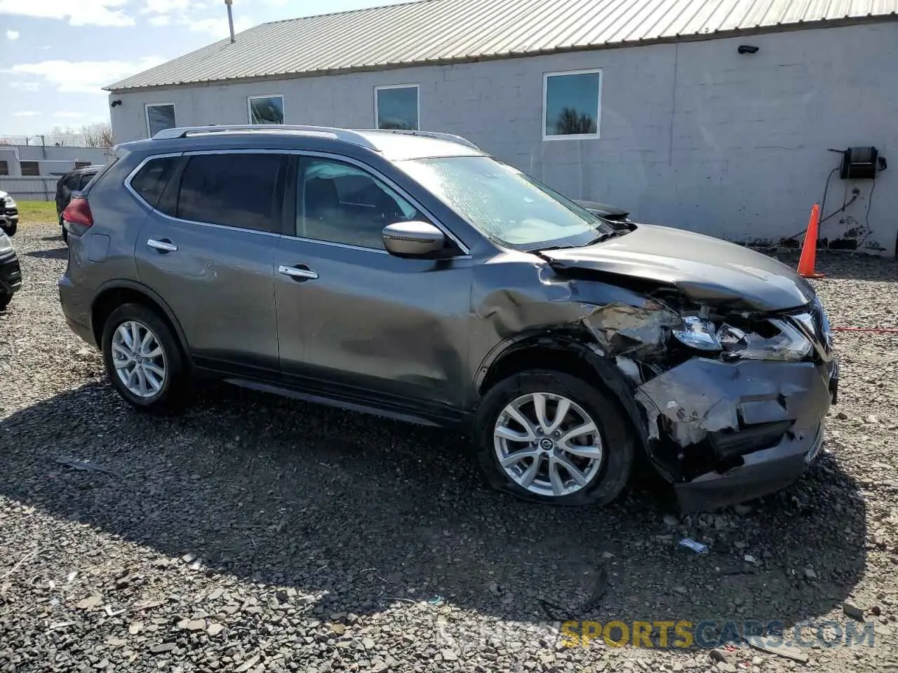 4 Photograph of a damaged car JN8AT2MV6LW107802 NISSAN ROGUE 2020