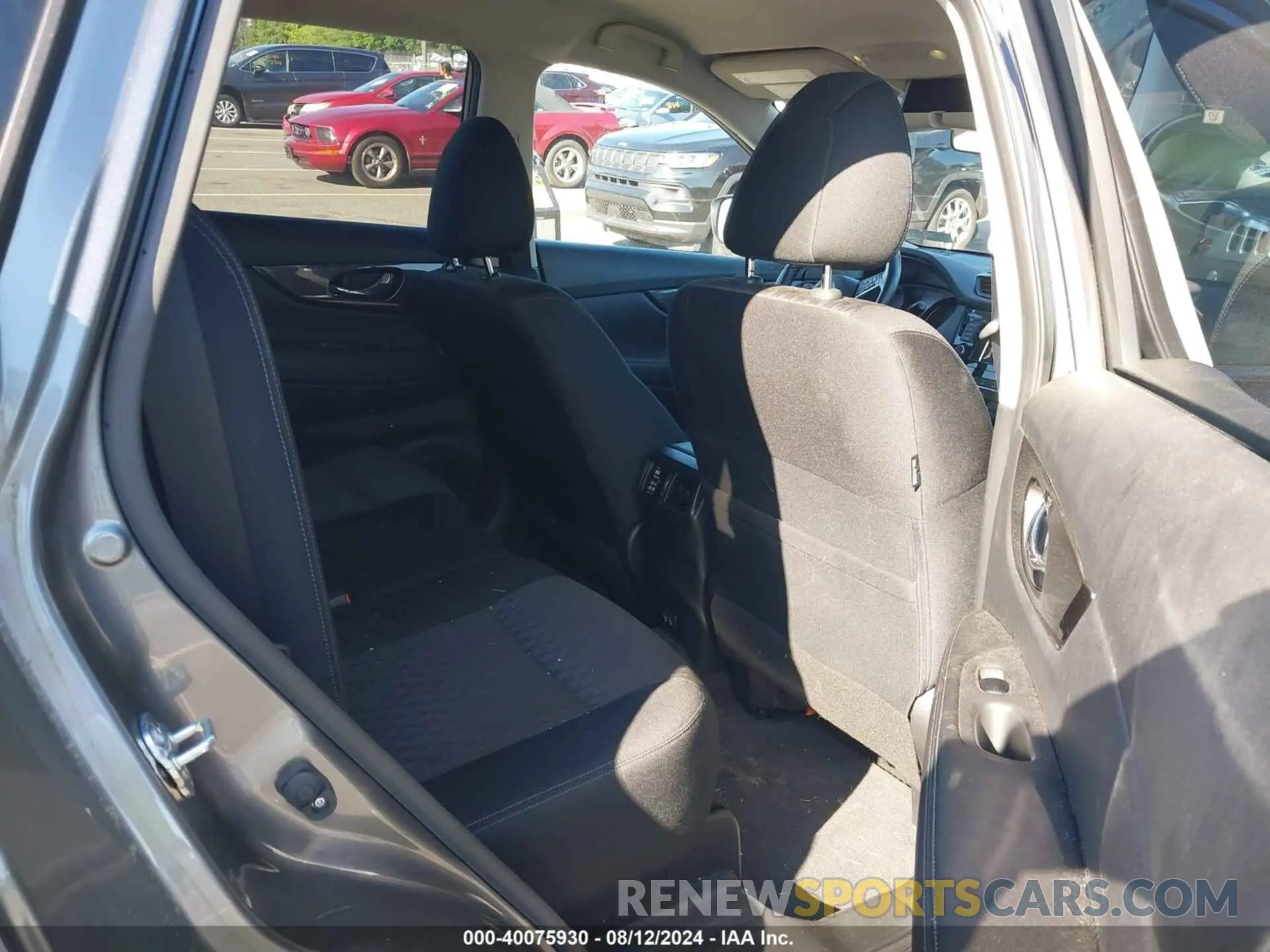 8 Photograph of a damaged car JN8AT2MV7LW102219 NISSAN ROGUE 2020