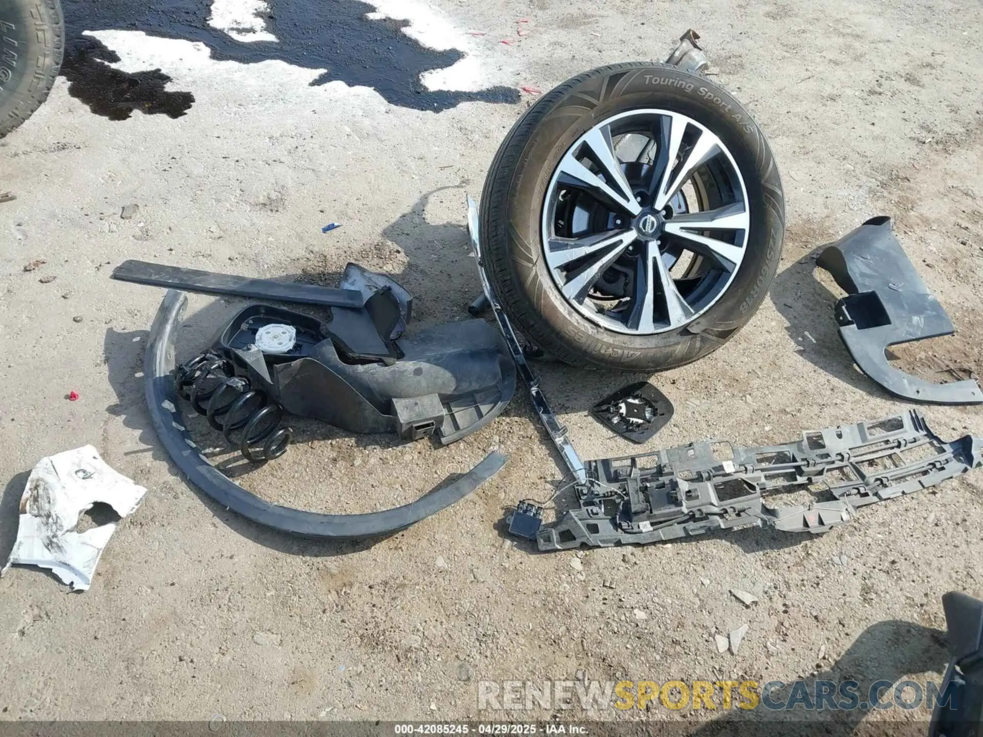12 Photograph of a damaged car JN8AT2MV7LW116590 NISSAN ROGUE 2020