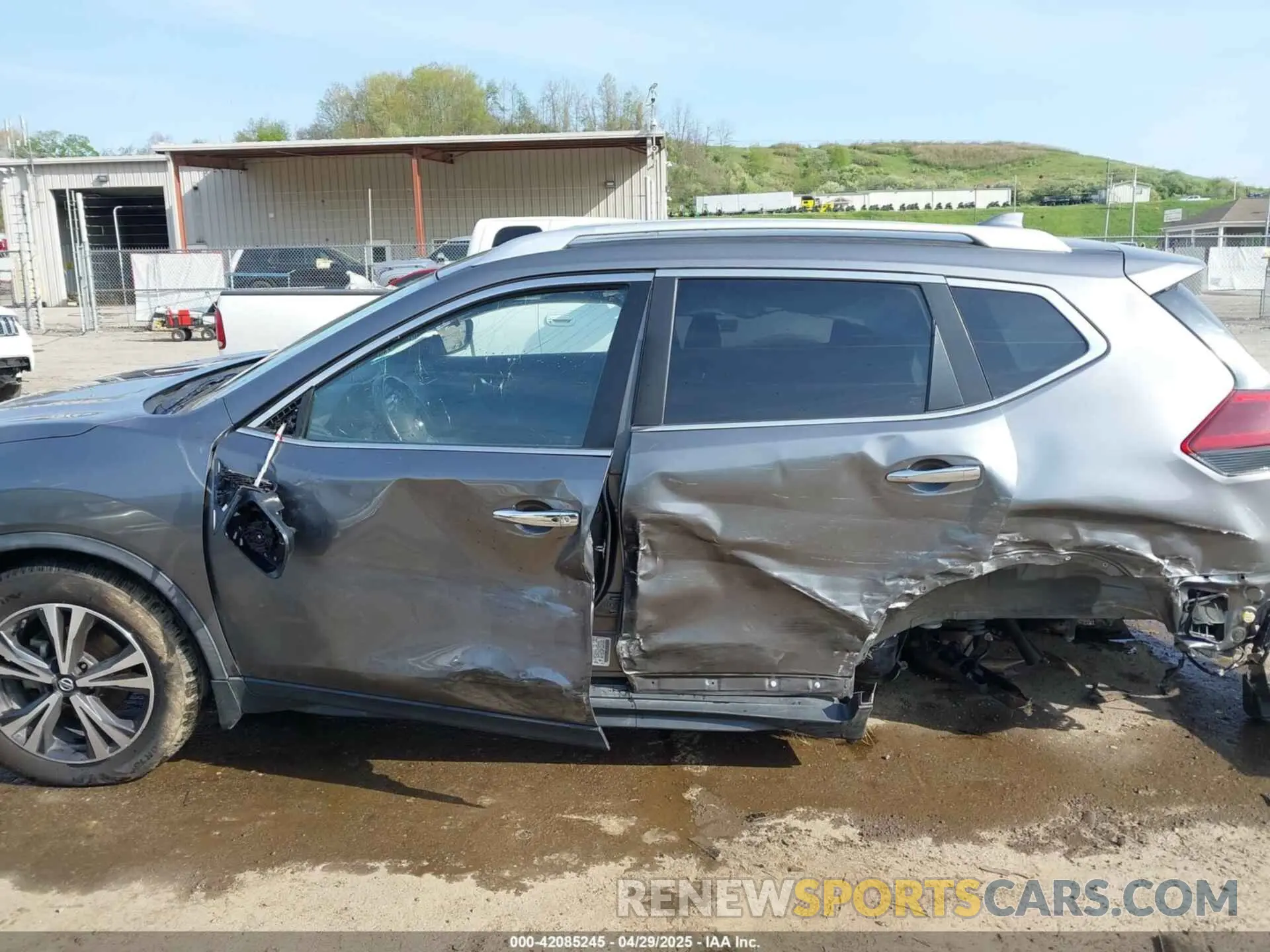 6 Photograph of a damaged car JN8AT2MV7LW116590 NISSAN ROGUE 2020