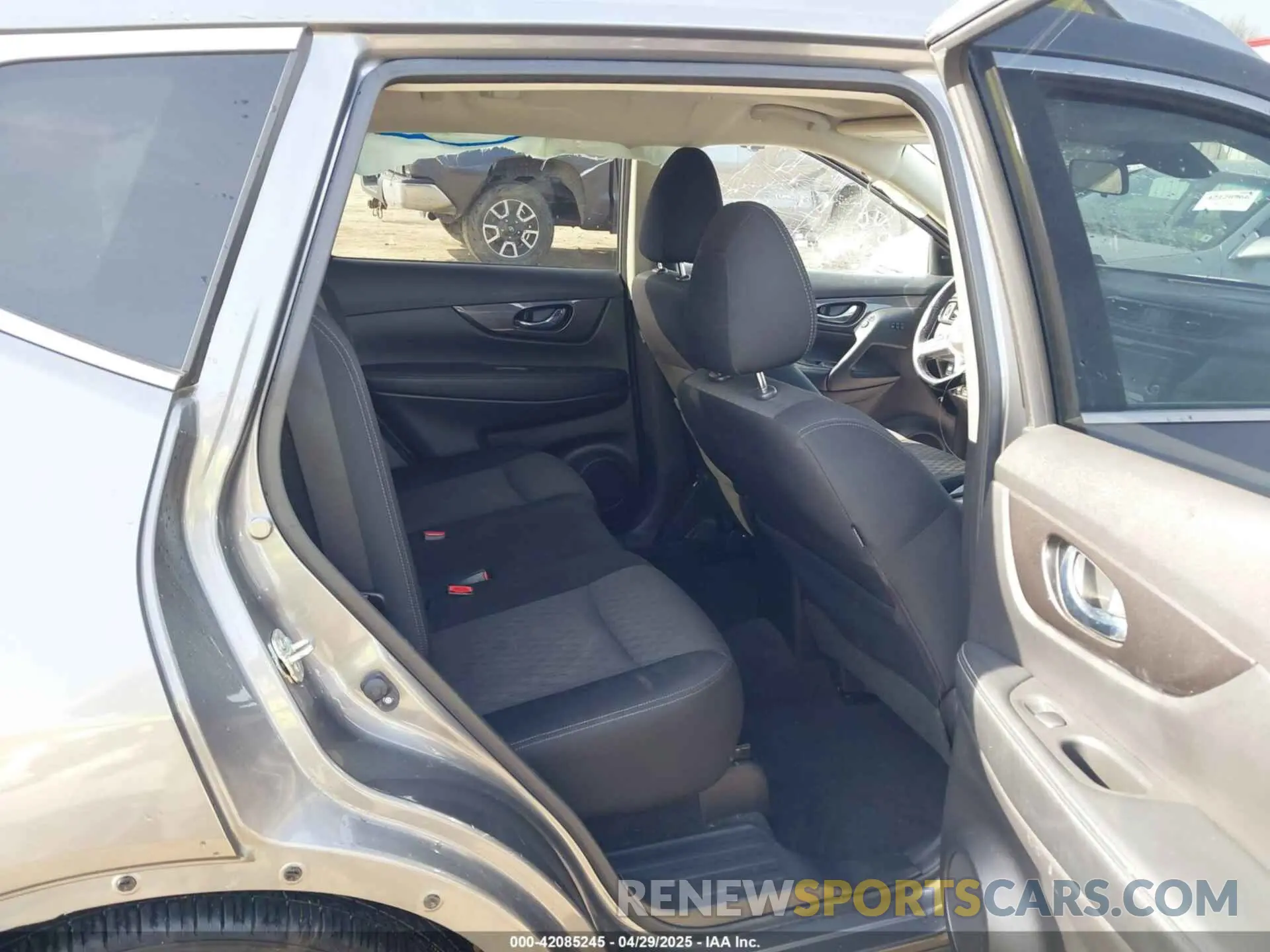 8 Photograph of a damaged car JN8AT2MV7LW116590 NISSAN ROGUE 2020