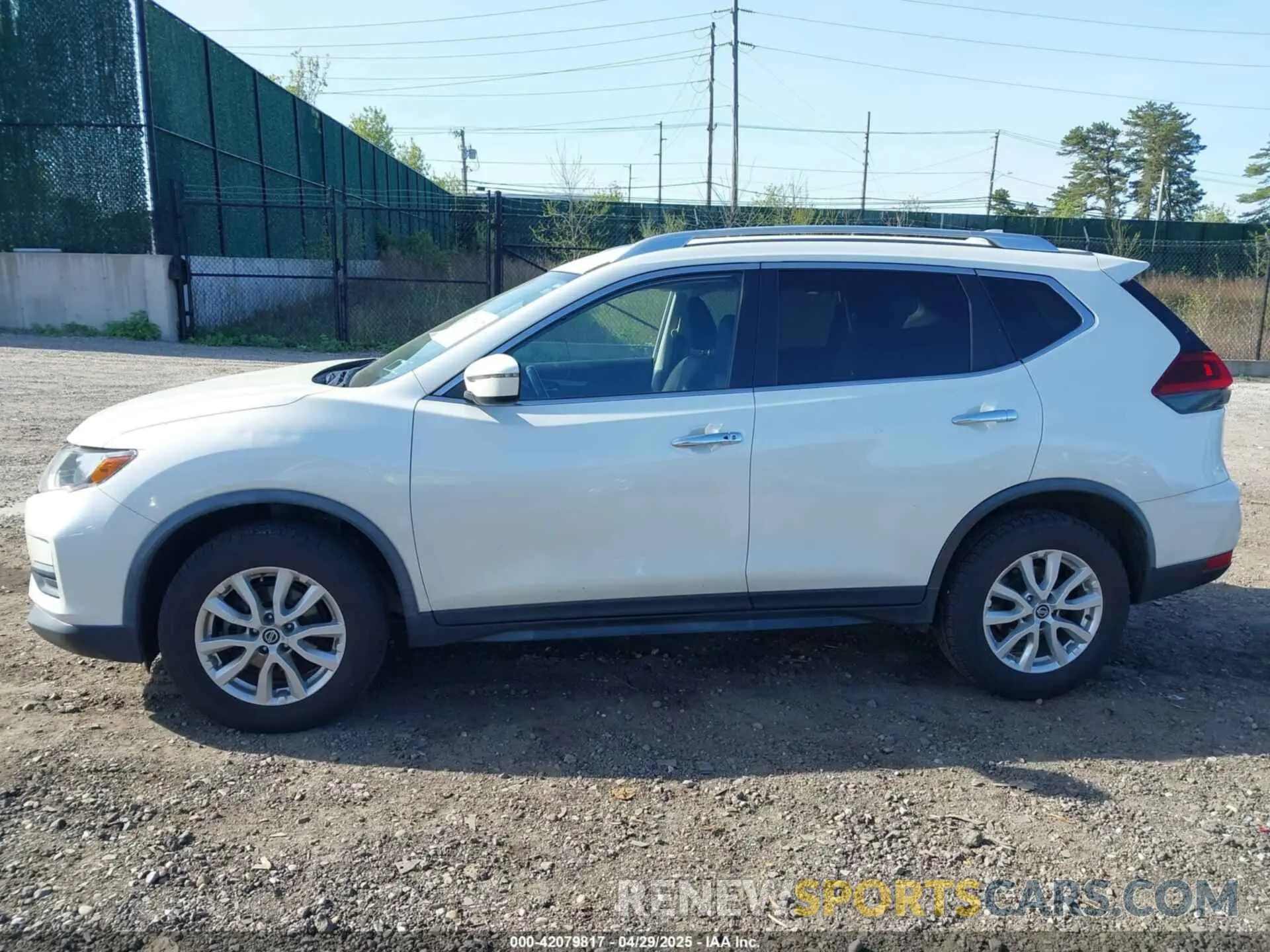 14 Photograph of a damaged car JN8AT2MV7LW118470 NISSAN ROGUE 2020