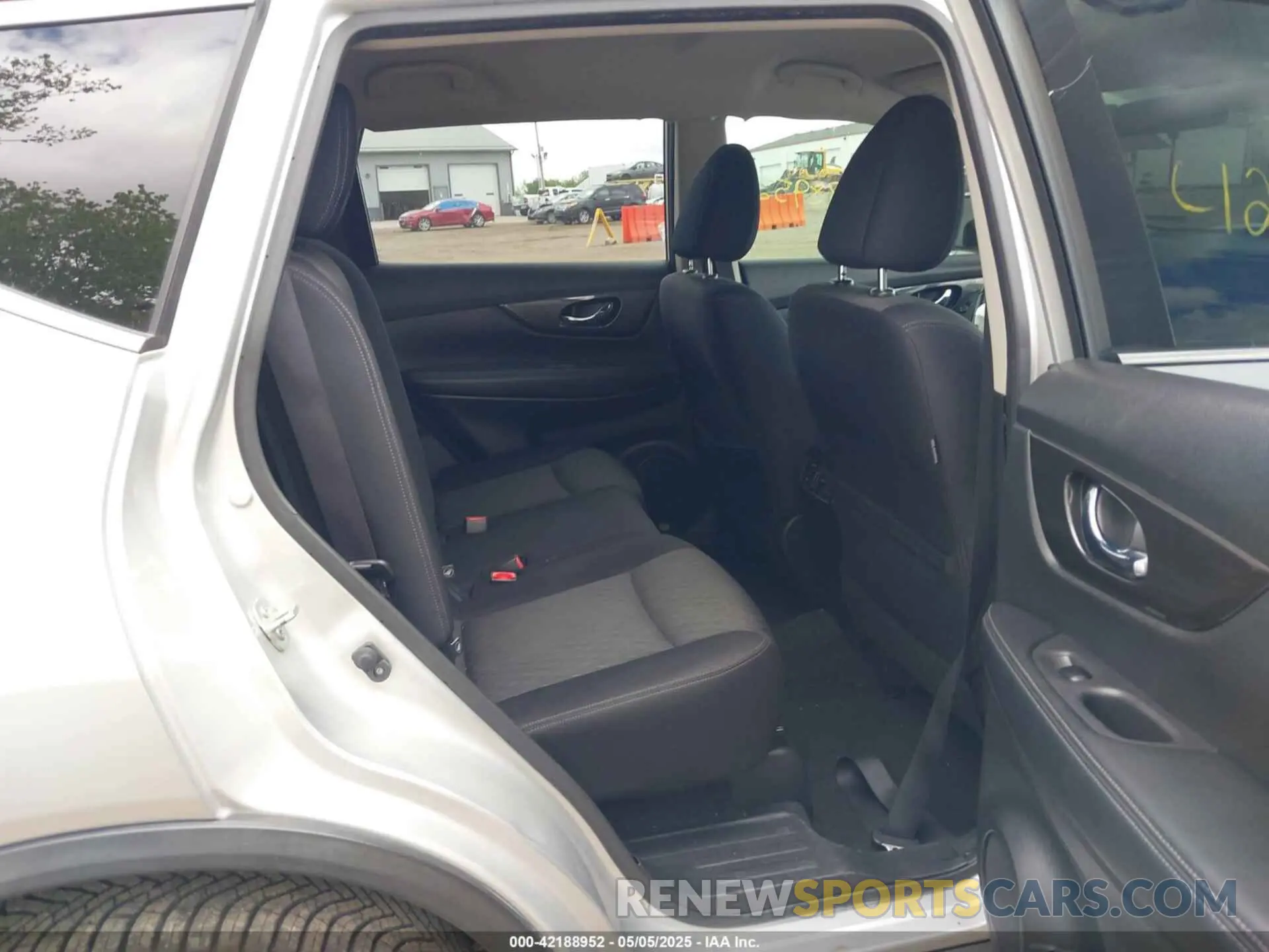 8 Фотография поврежденного автомобиля JN8AT2MV7LW134197 NISSAN ROGUE 2020
