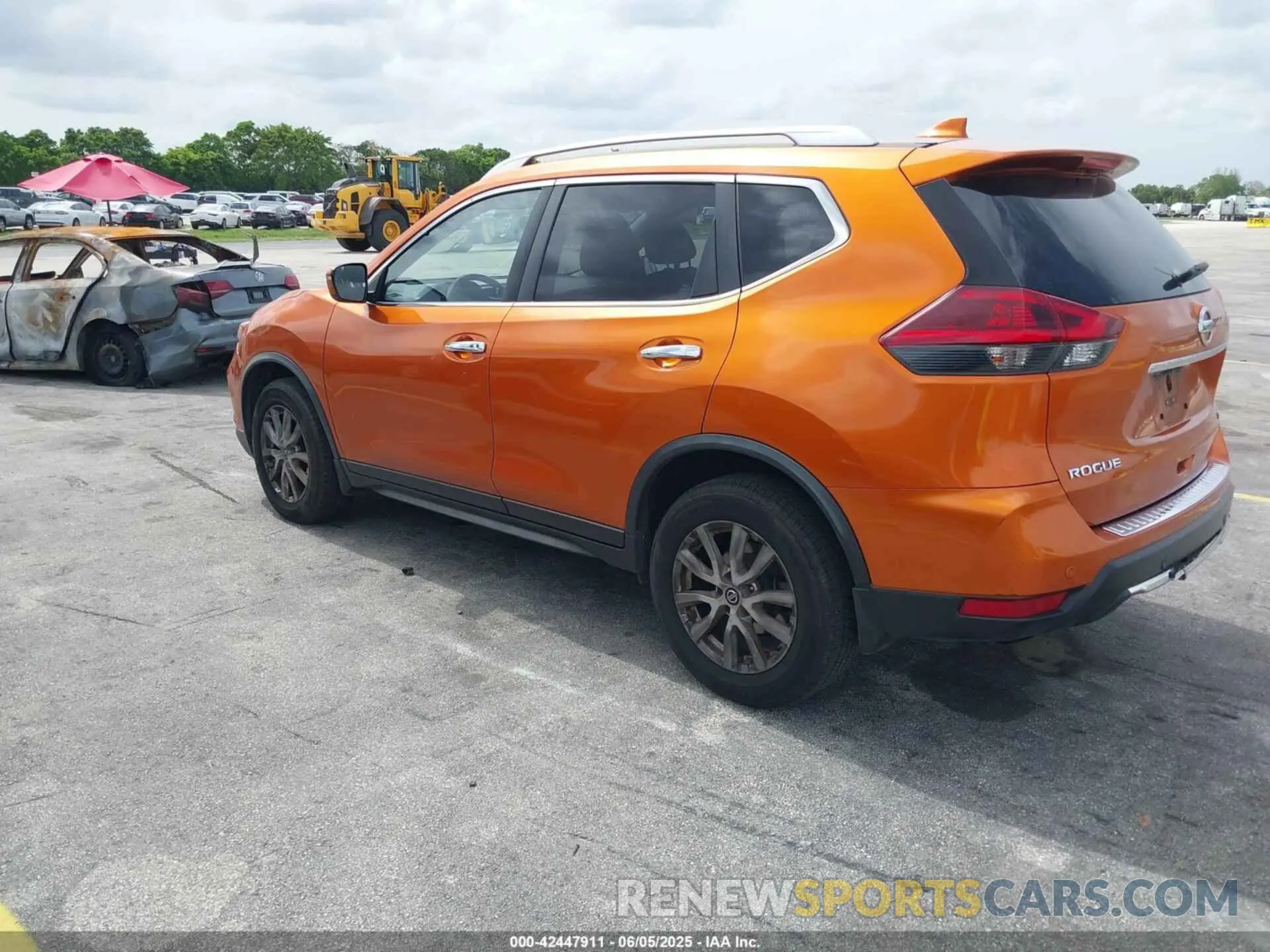 3 Photograph of a damaged car JN8AT2MV8LW107302 NISSAN ROGUE 2020