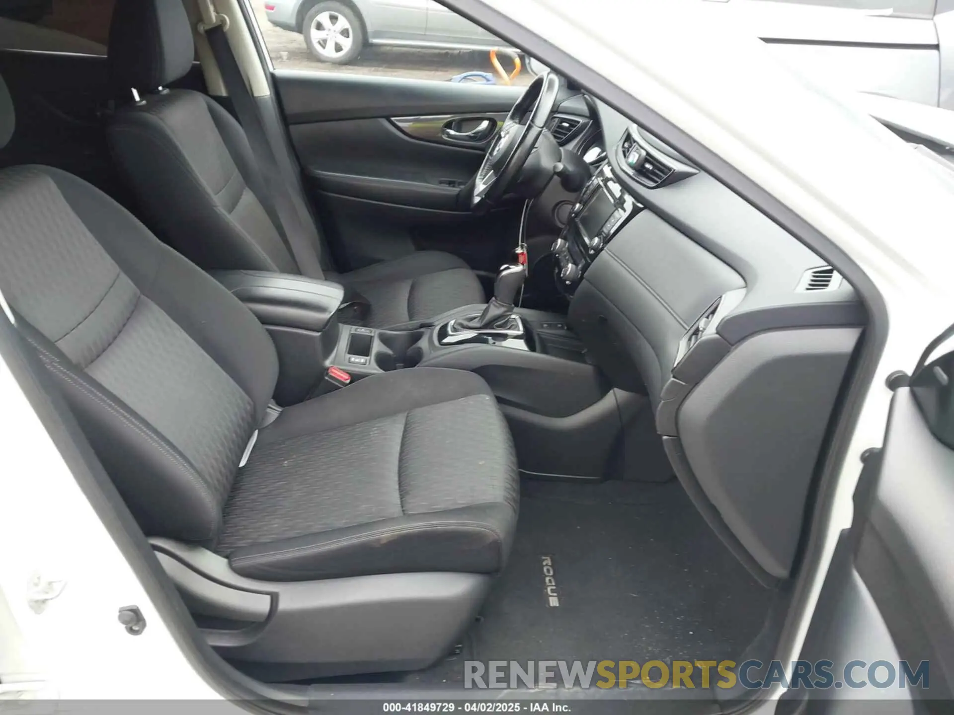 5 Фотография поврежденного автомобиля JN8AT2MV8LW137111 NISSAN ROGUE 2020