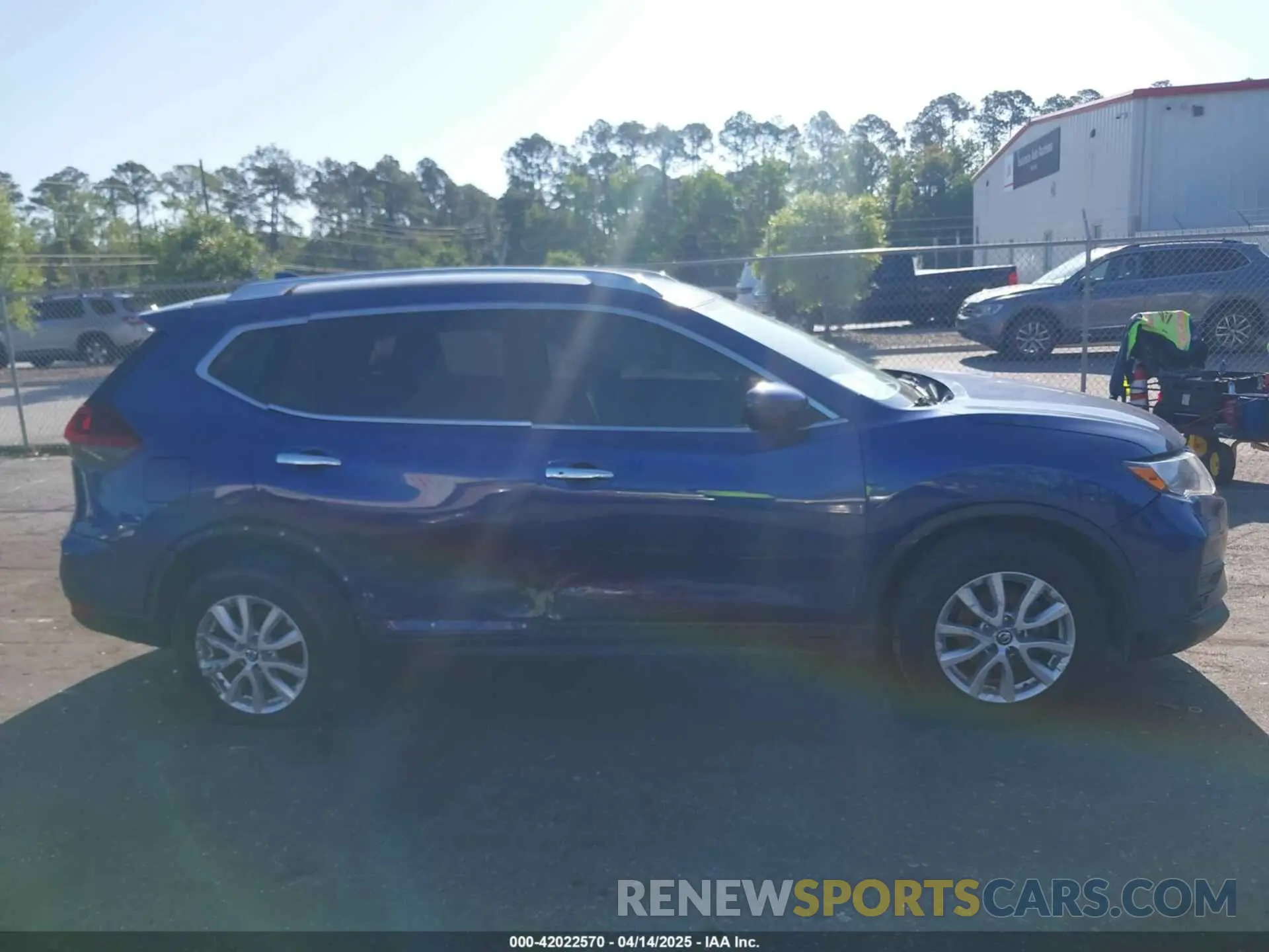 13 Photograph of a damaged car JN8AT2MV9LW104697 NISSAN ROGUE 2020