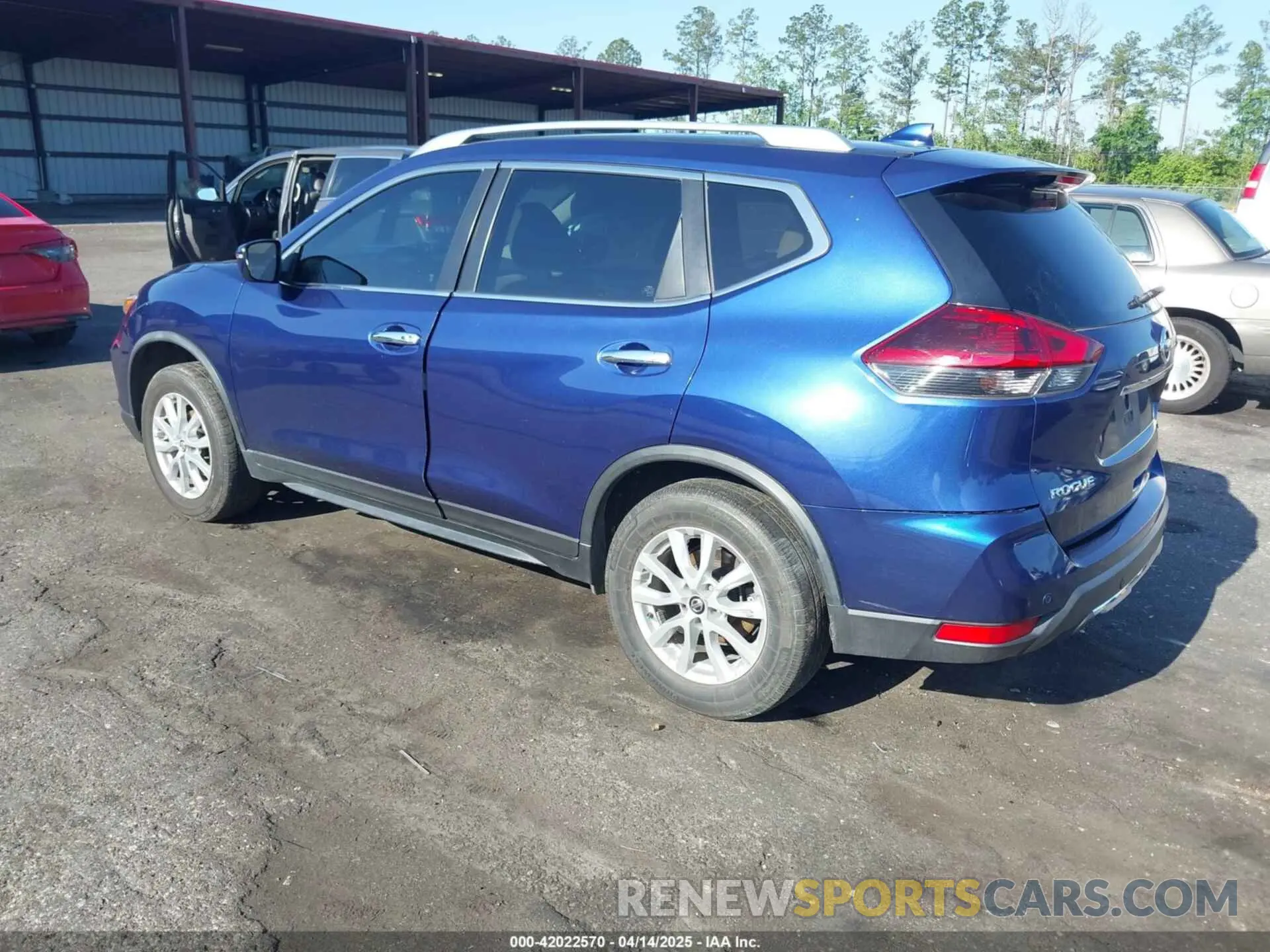 3 Photograph of a damaged car JN8AT2MV9LW104697 NISSAN ROGUE 2020