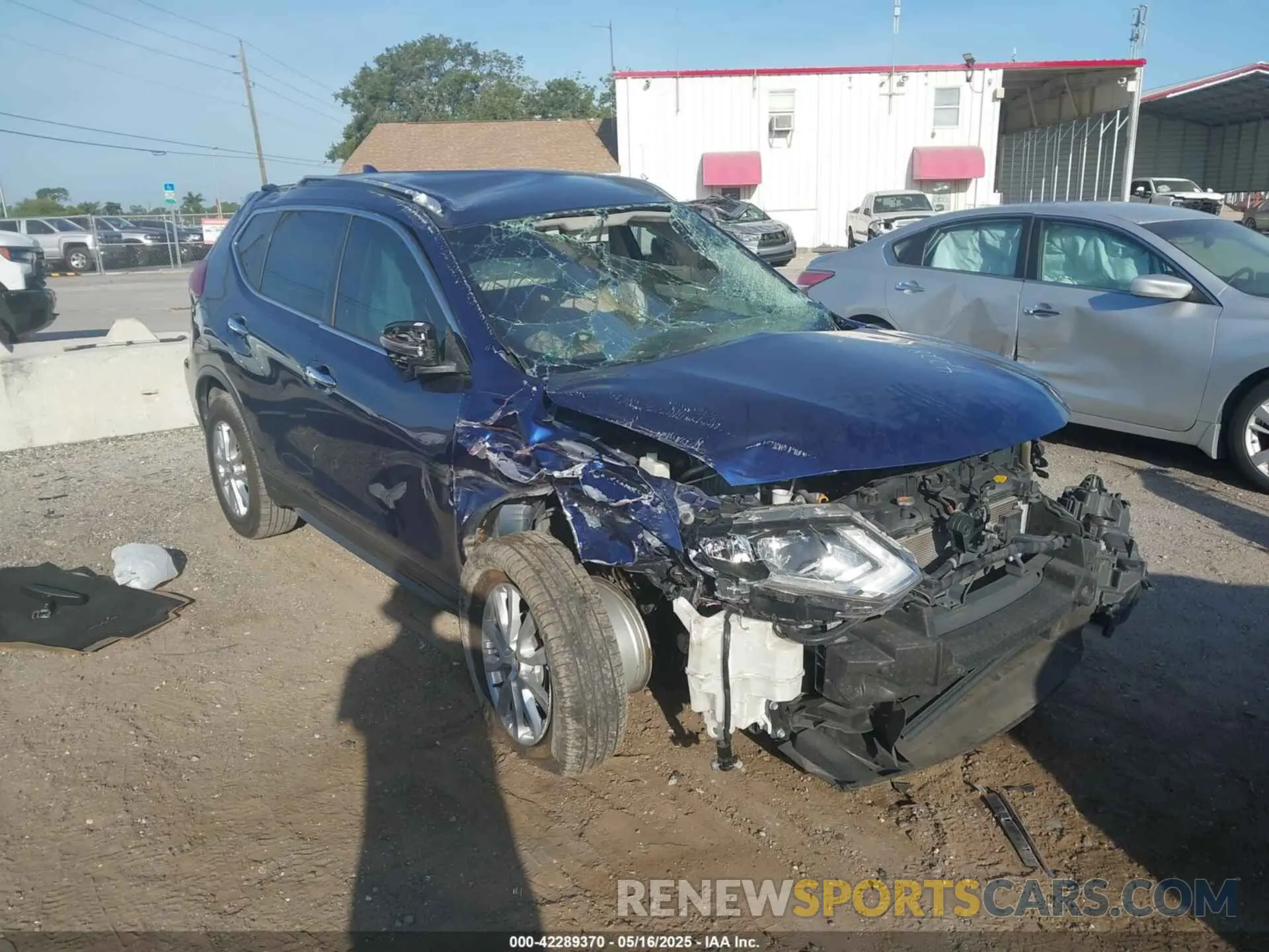 1 Photograph of a damaged car JN8AT2MV9LW104831 NISSAN ROGUE 2020