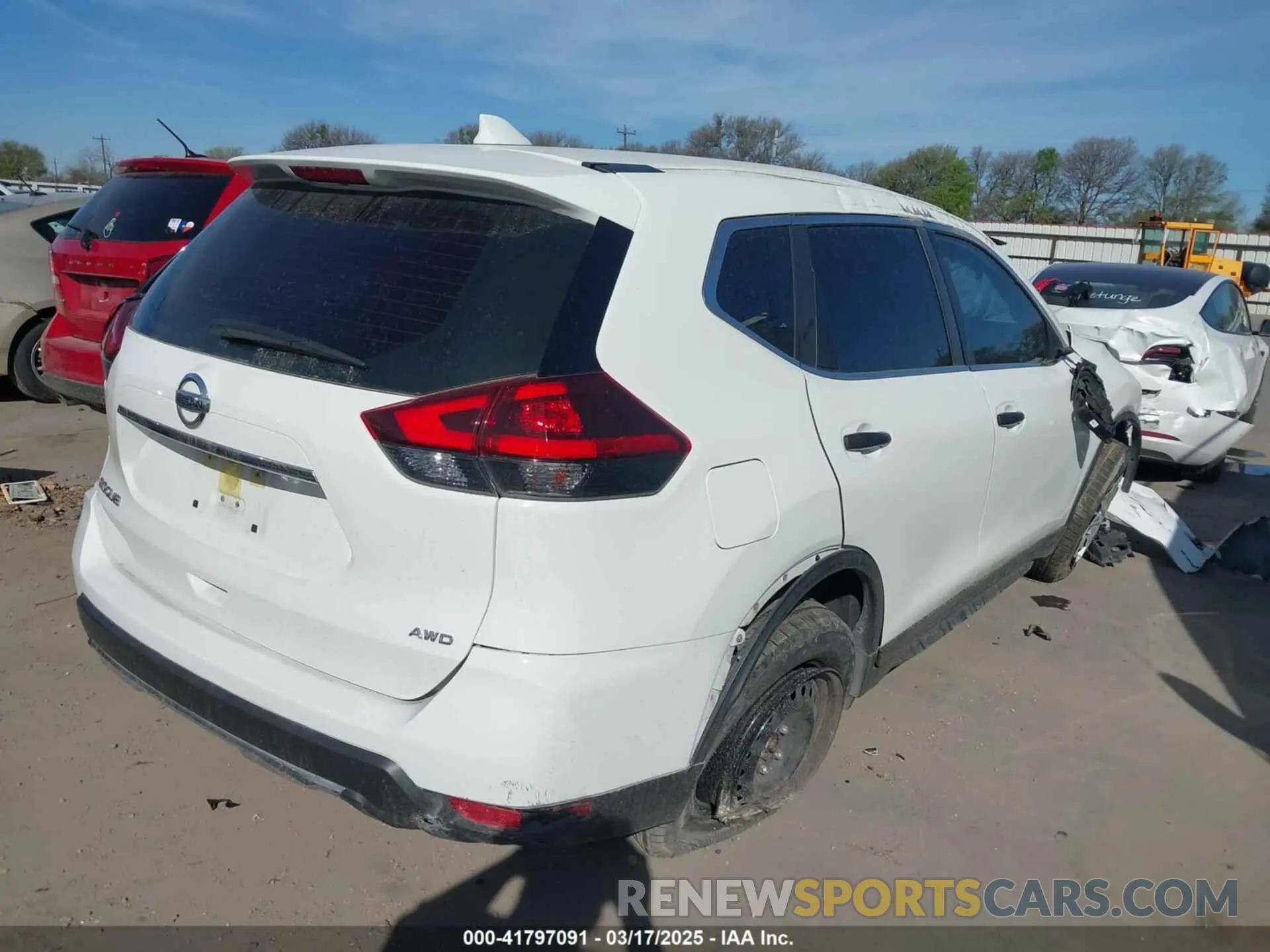 4 Photograph of a damaged car JN8AT2MV9LW139224 NISSAN ROGUE 2020