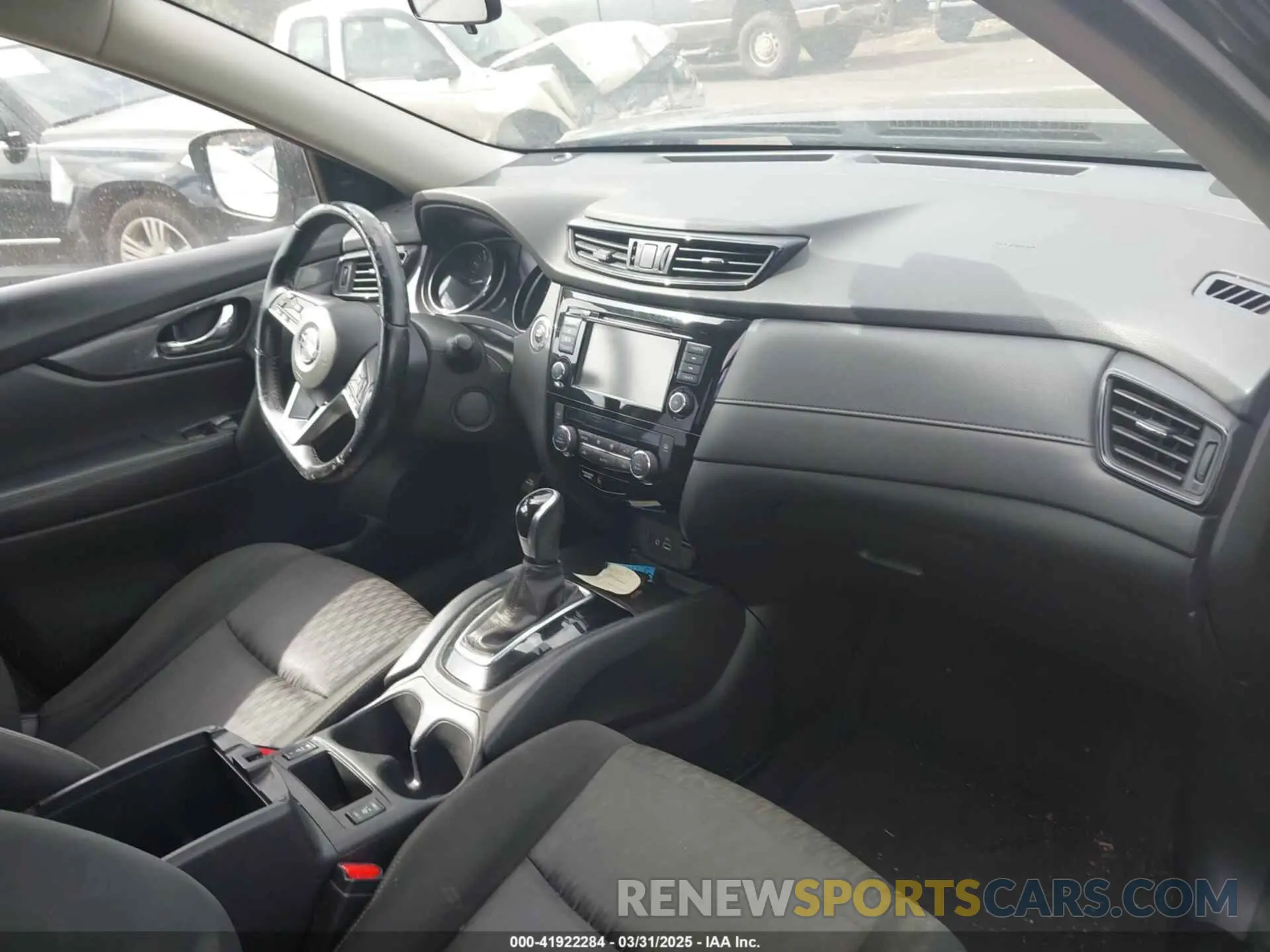 5 Photograph of a damaged car JN8AT2MVXLW109696 NISSAN ROGUE 2020