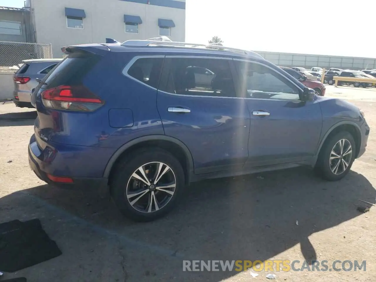 3 Фотография поврежденного автомобиля JN8AT2MVXLW115157 NISSAN ROGUE 2020