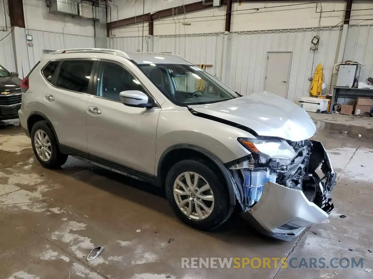 4 Photograph of a damaged car JN8AT2MVXLW143332 NISSAN ROGUE 2020