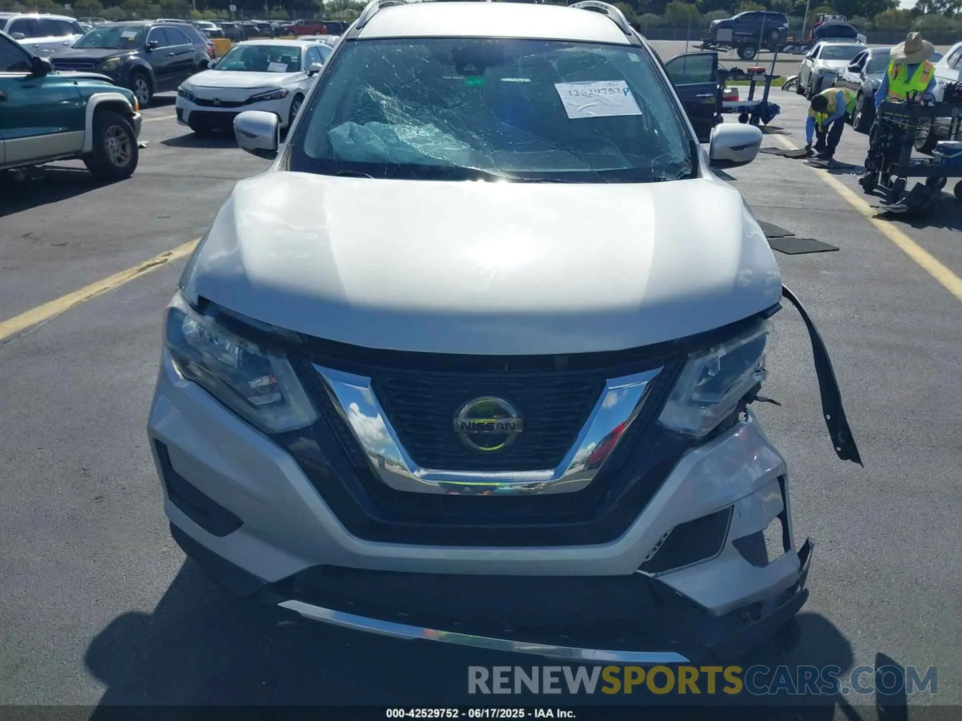 12 Фотография поврежденного автомобиля KNMAT2MT0LP515412 NISSAN ROGUE 2020