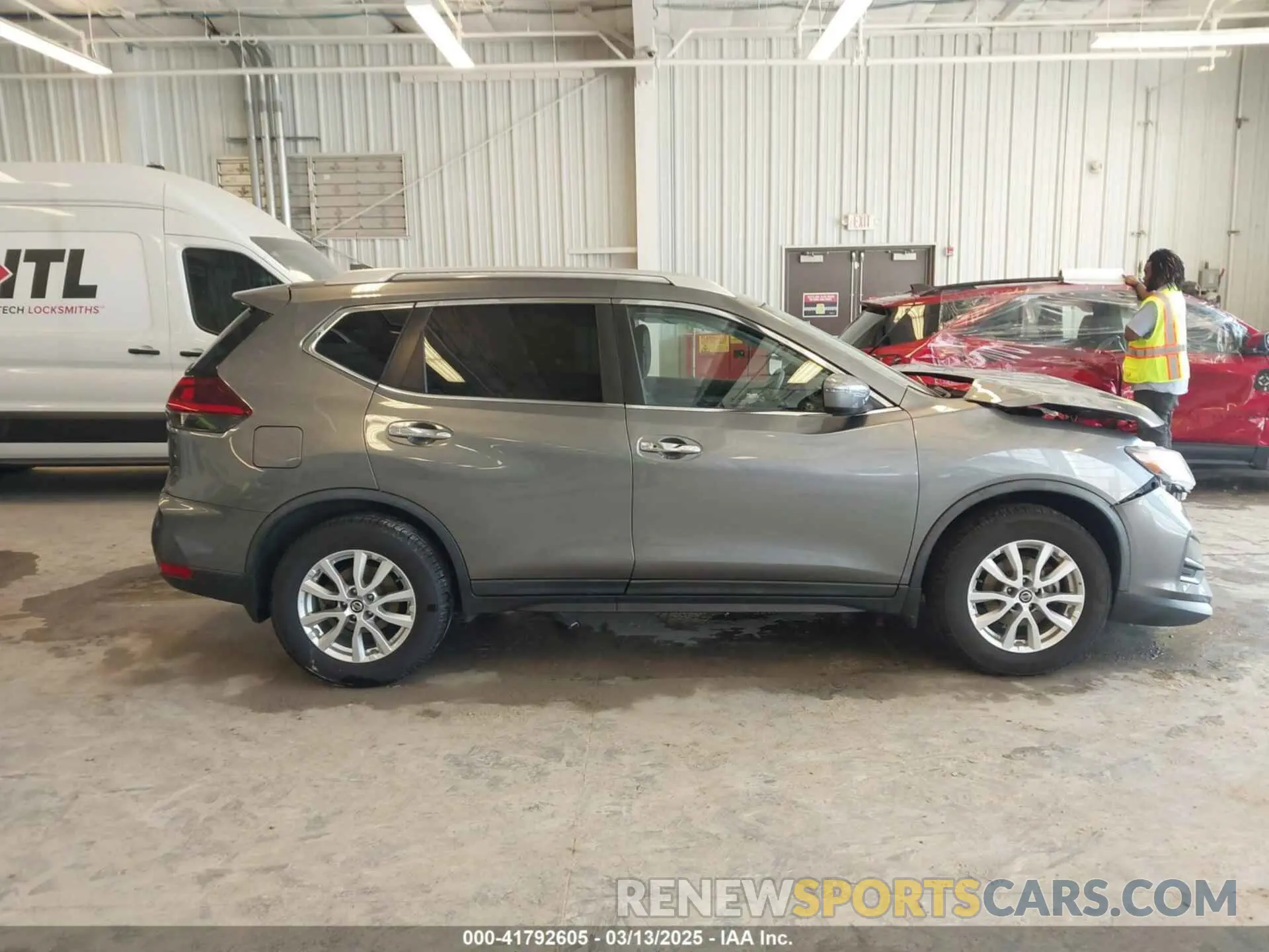 14 Photograph of a damaged car KNMAT2MT2LP521776 NISSAN ROGUE 2020