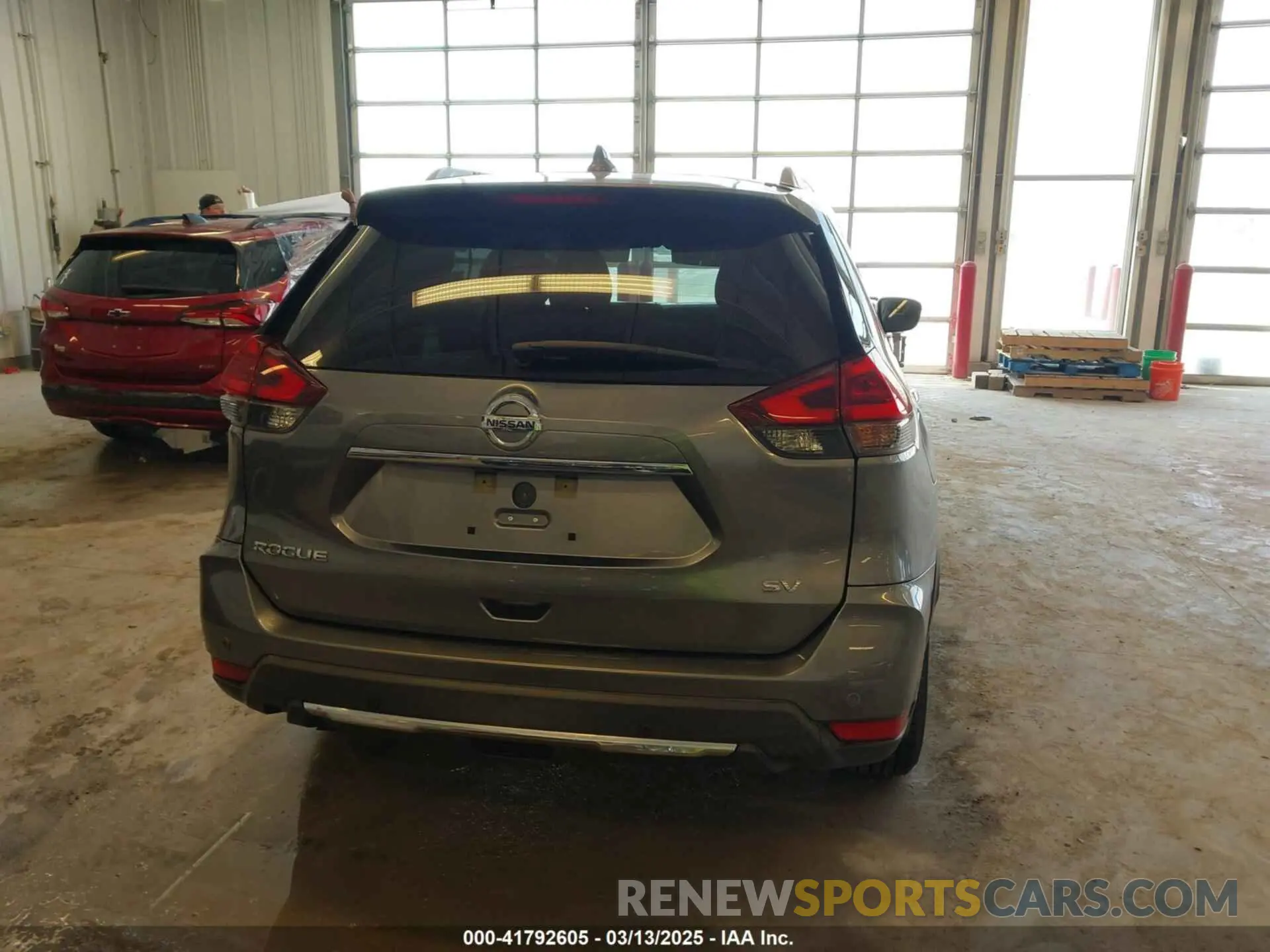 17 Photograph of a damaged car KNMAT2MT2LP521776 NISSAN ROGUE 2020