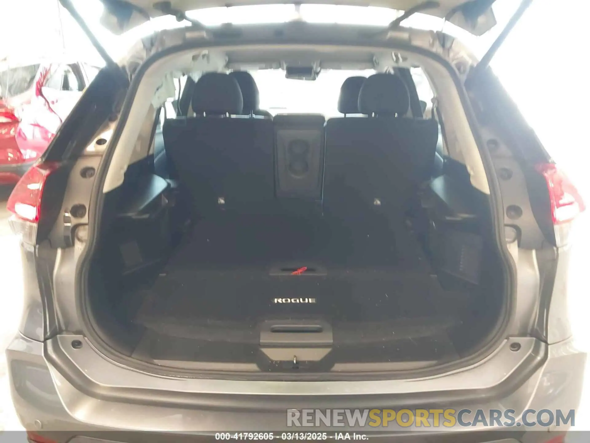 18 Photograph of a damaged car KNMAT2MT2LP521776 NISSAN ROGUE 2020