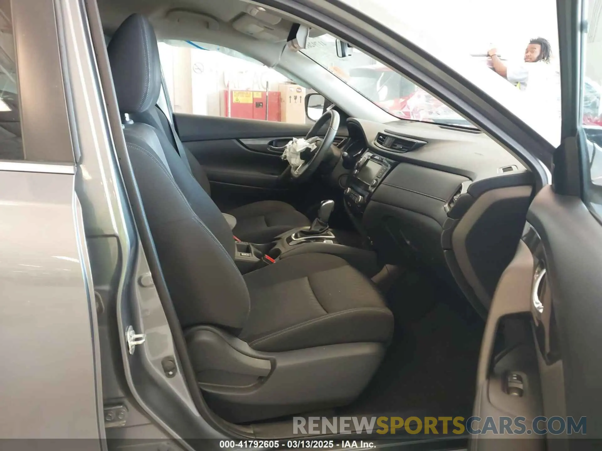 5 Photograph of a damaged car KNMAT2MT2LP521776 NISSAN ROGUE 2020