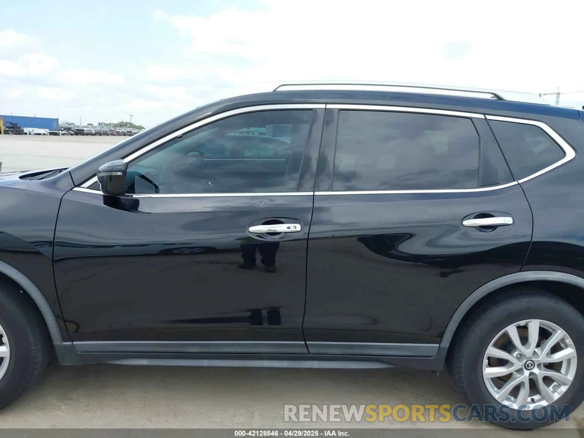 14 Photograph of a damaged car KNMAT2MT3LP521933 NISSAN ROGUE 2020