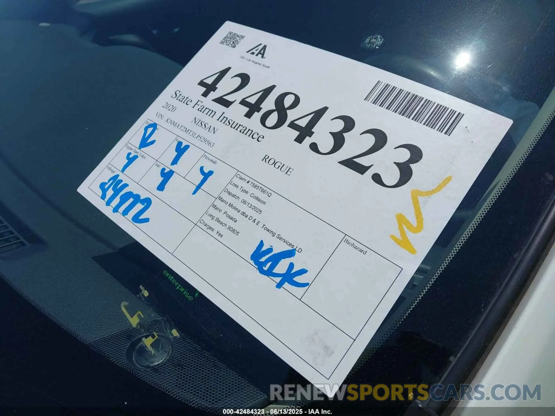 17 Photograph of a damaged car KNMAT2MT3LP529563 NISSAN ROGUE 2020