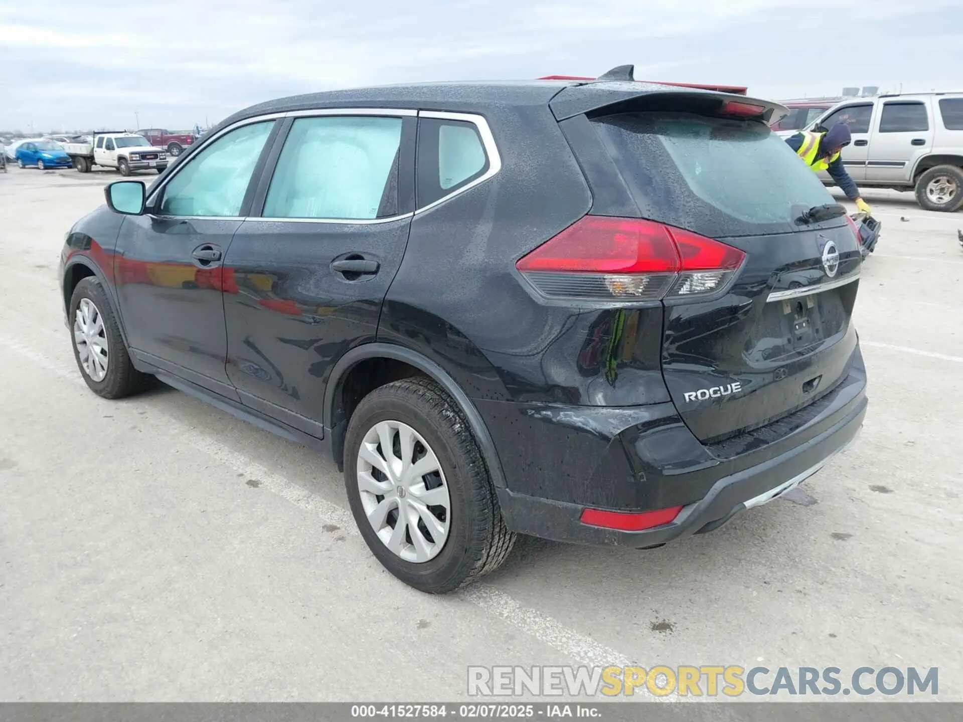3 Photograph of a damaged car KNMAT2MT3LP542894 NISSAN ROGUE 2020