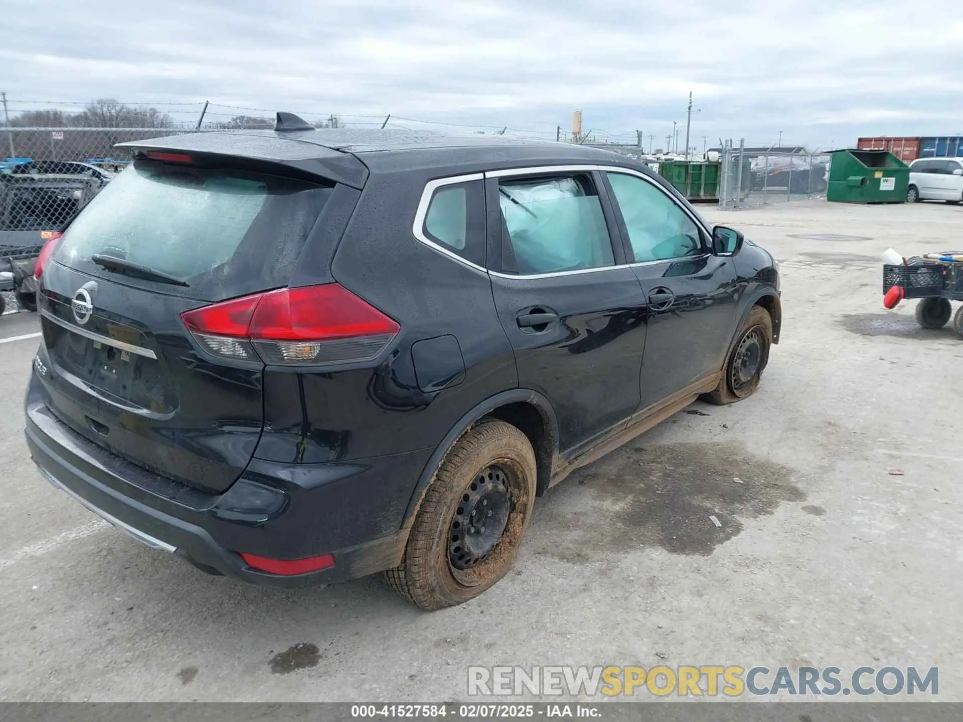 4 Photograph of a damaged car KNMAT2MT3LP542894 NISSAN ROGUE 2020