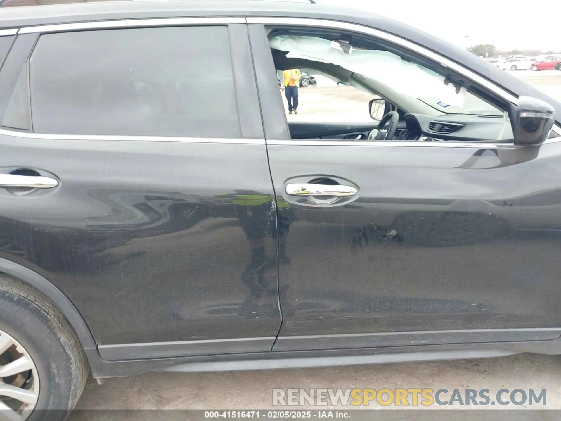 12 Photograph of a damaged car KNMAT2MT4LP507667 NISSAN ROGUE 2020