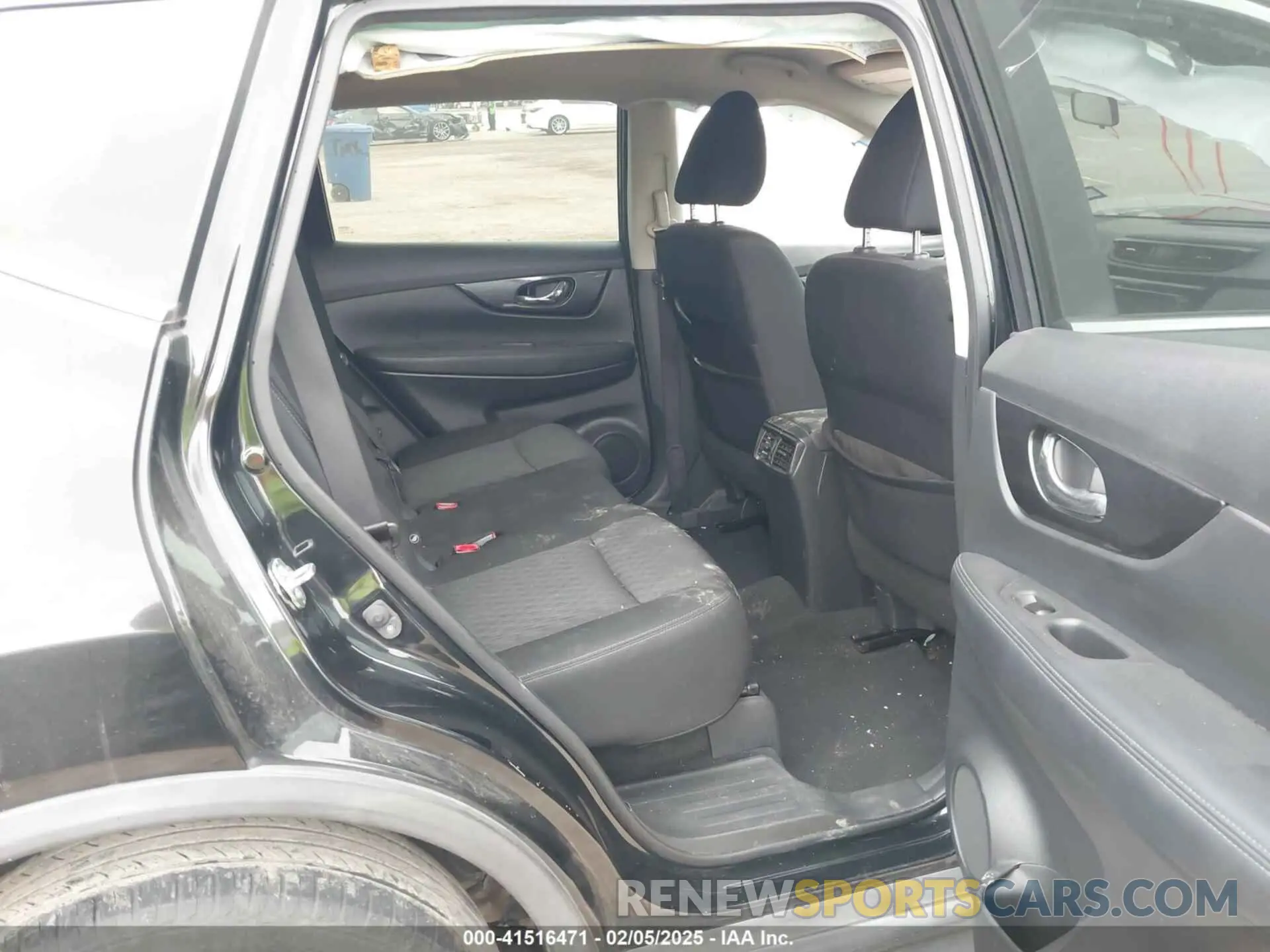 8 Photograph of a damaged car KNMAT2MT4LP507667 NISSAN ROGUE 2020