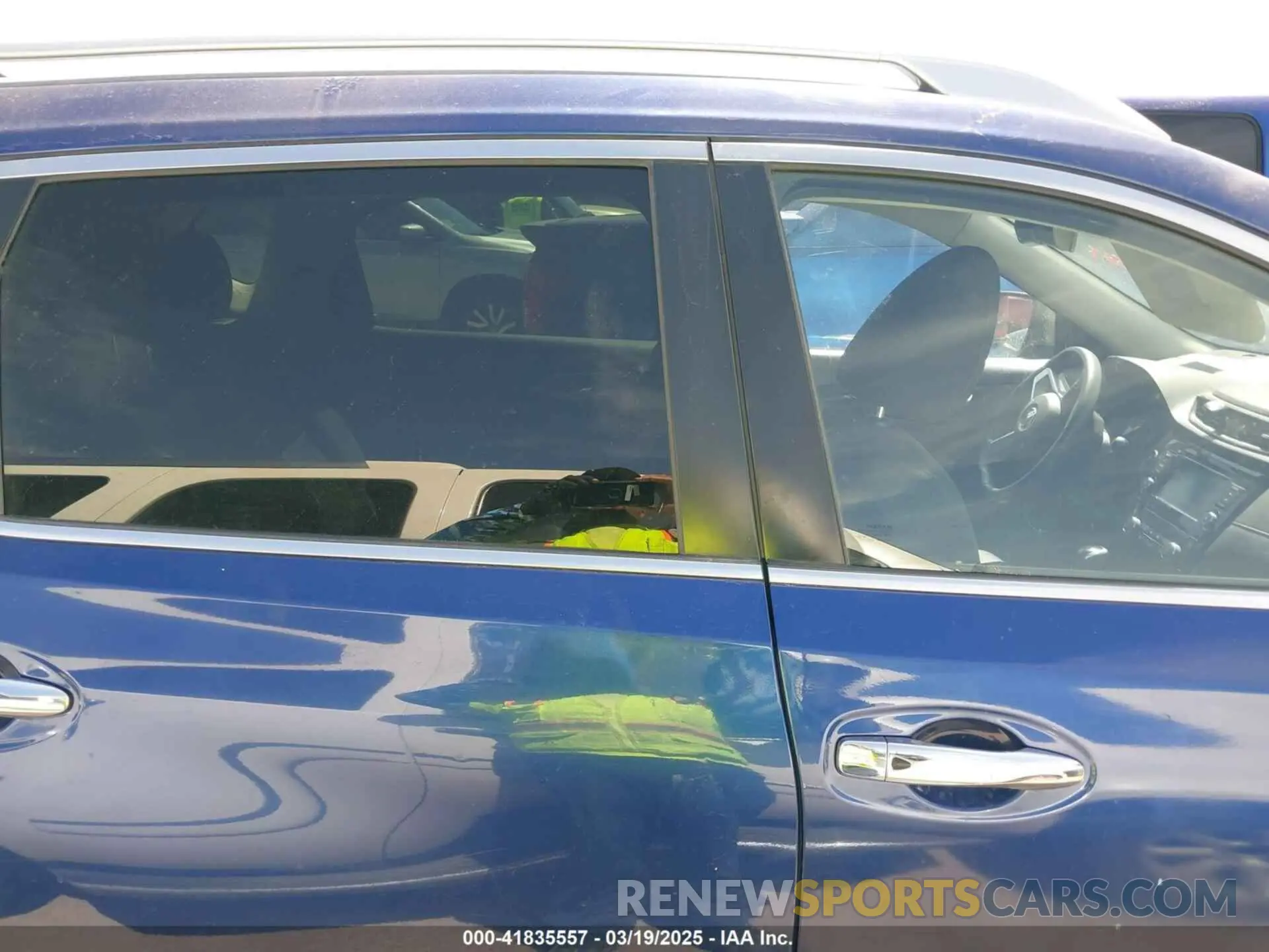12 Photograph of a damaged car KNMAT2MT5LP504700 NISSAN ROGUE 2020