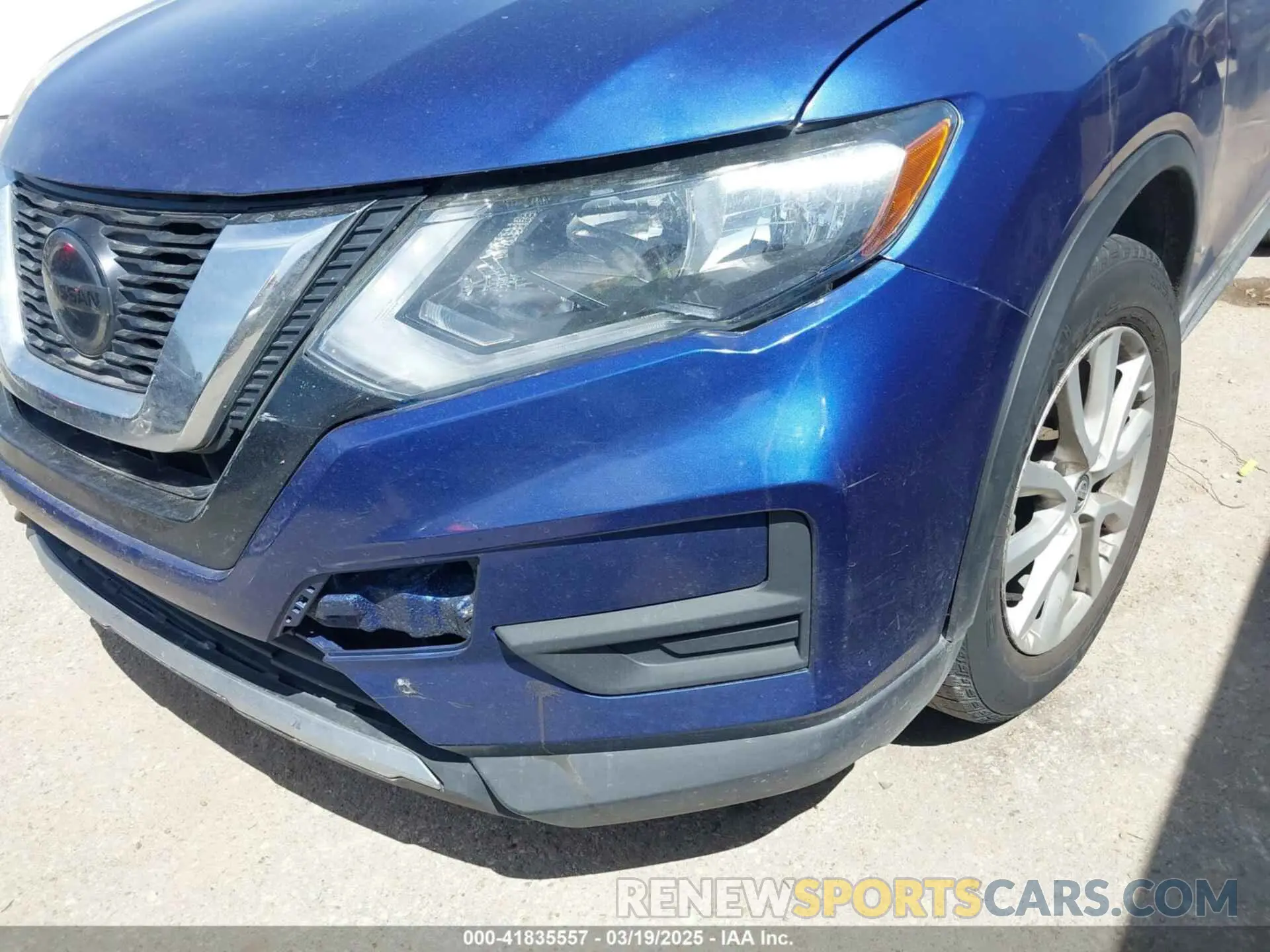 18 Photograph of a damaged car KNMAT2MT5LP504700 NISSAN ROGUE 2020