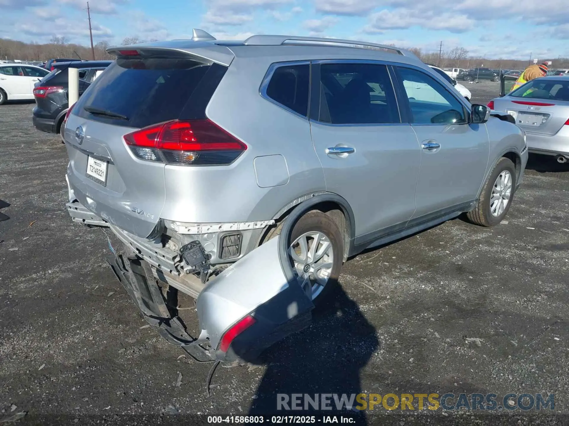 4 Photograph of a damaged car KNMAT2MT6LP523174 NISSAN ROGUE 2020