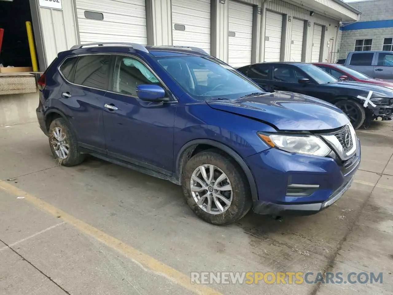 4 Photograph of a damaged car KNMAT2MT6LP529766 NISSAN ROGUE 2020
