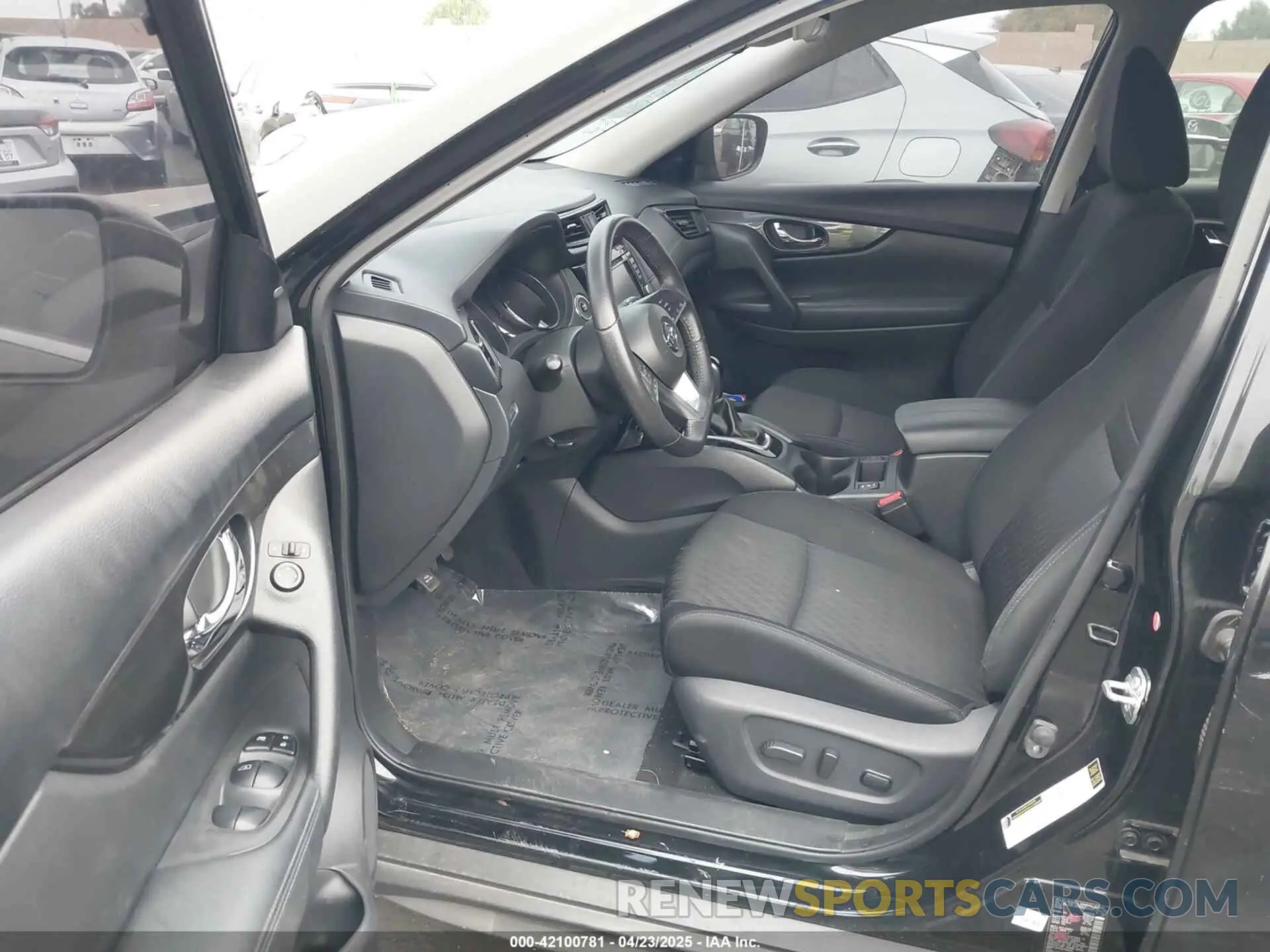 5 Photograph of a damaged car KNMAT2MT6LP530111 NISSAN ROGUE 2020