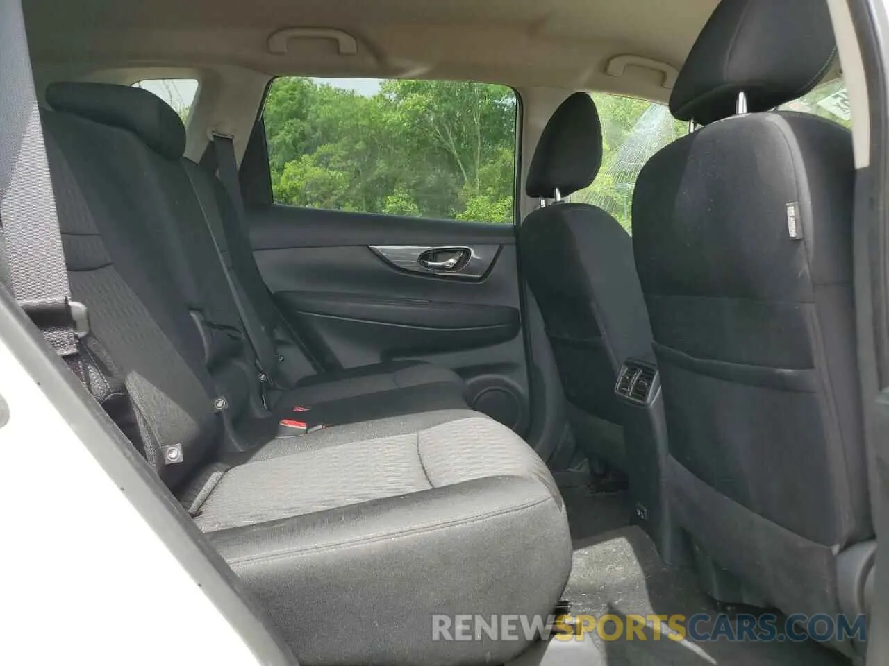 11 Photograph of a damaged car KNMAT2MT6LP539648 NISSAN ROGUE 2020