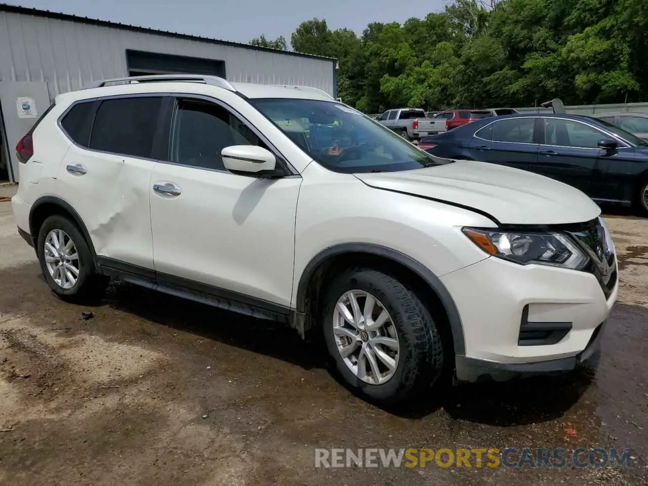 4 Photograph of a damaged car KNMAT2MT6LP539648 NISSAN ROGUE 2020