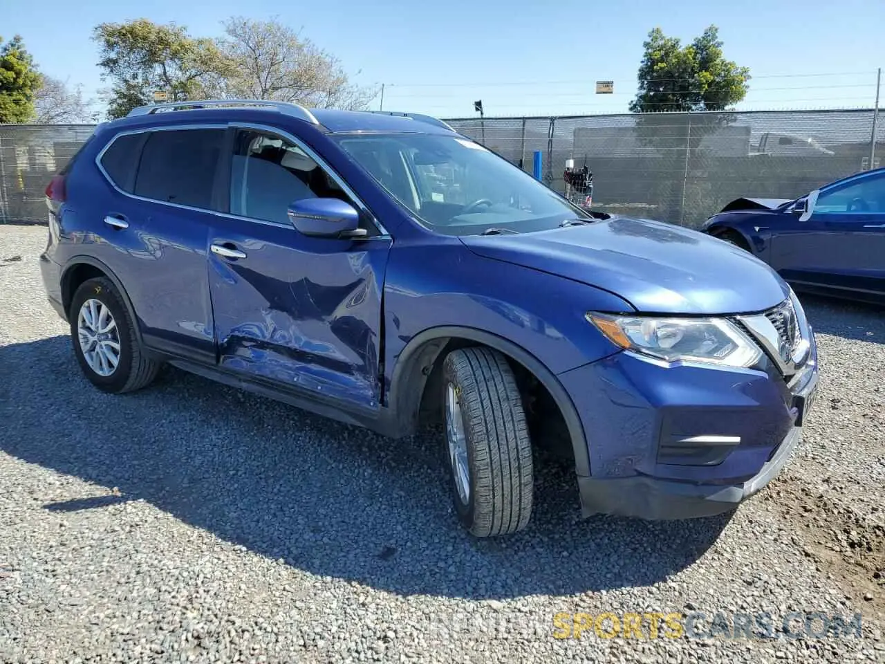 4 Photograph of a damaged car KNMAT2MT7LP536385 NISSAN ROGUE 2020