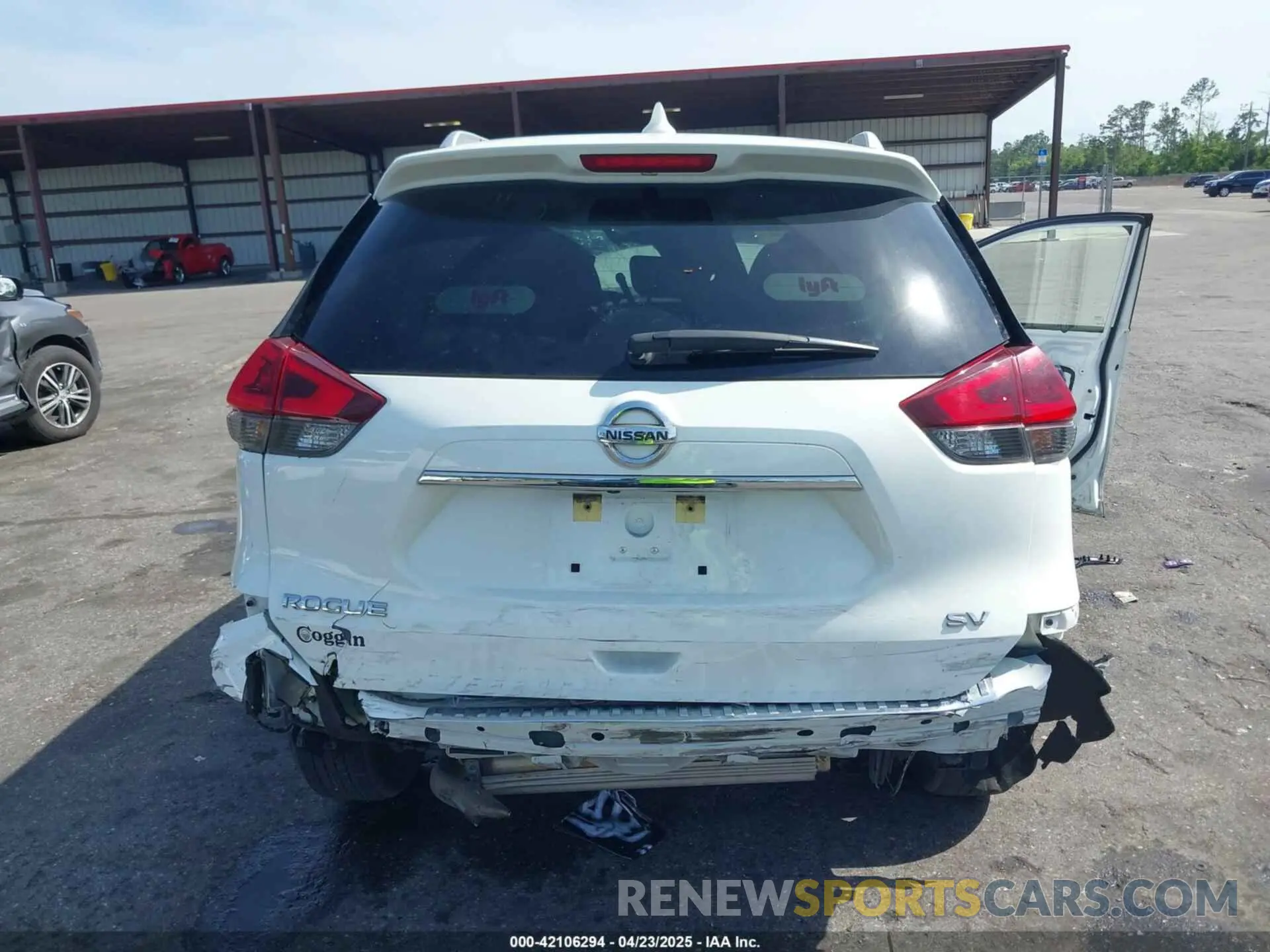 15 Photograph of a damaged car KNMAT2MT8LP524584 NISSAN ROGUE 2020