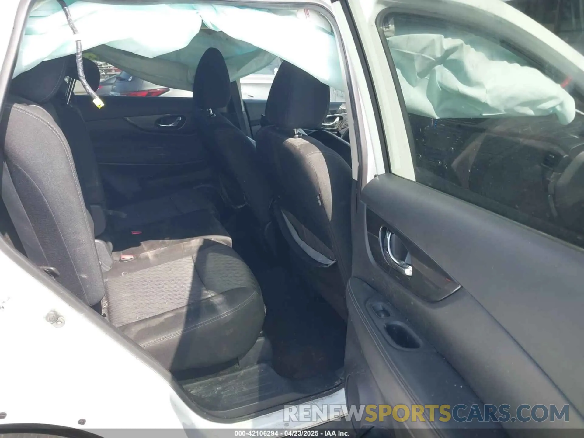 8 Photograph of a damaged car KNMAT2MT8LP524584 NISSAN ROGUE 2020