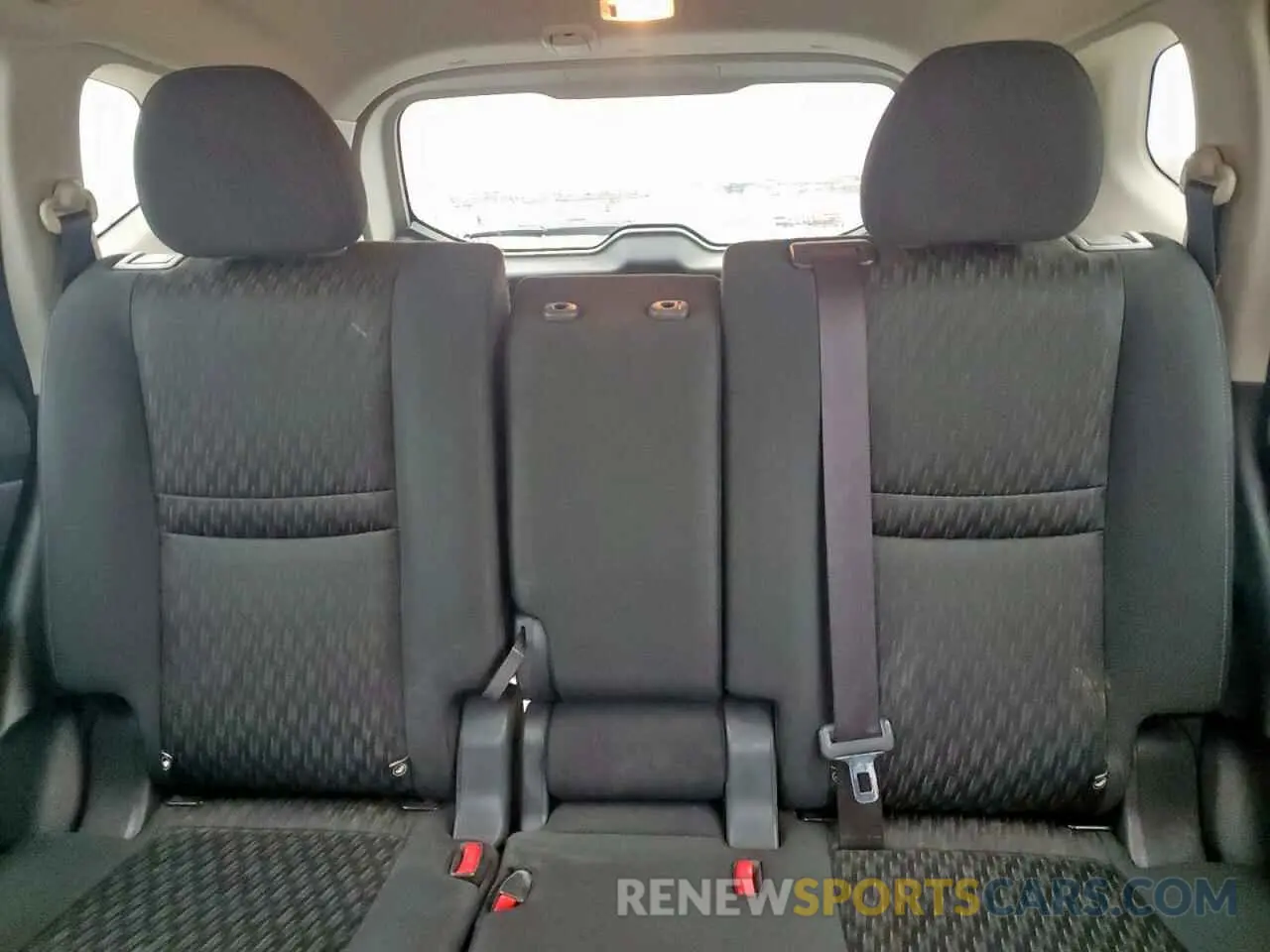 10 Photograph of a damaged car KNMAT2MT8LP526206 NISSAN ROGUE 2020