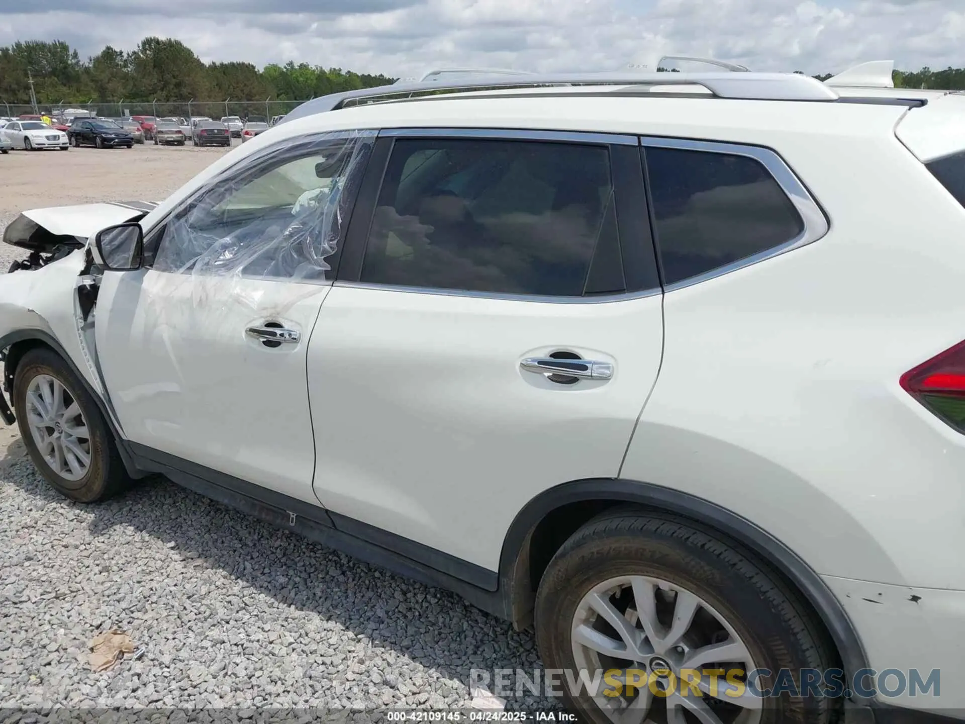 14 Фотография поврежденного автомобиля KNMAT2MTXLP502022 NISSAN ROGUE 2020