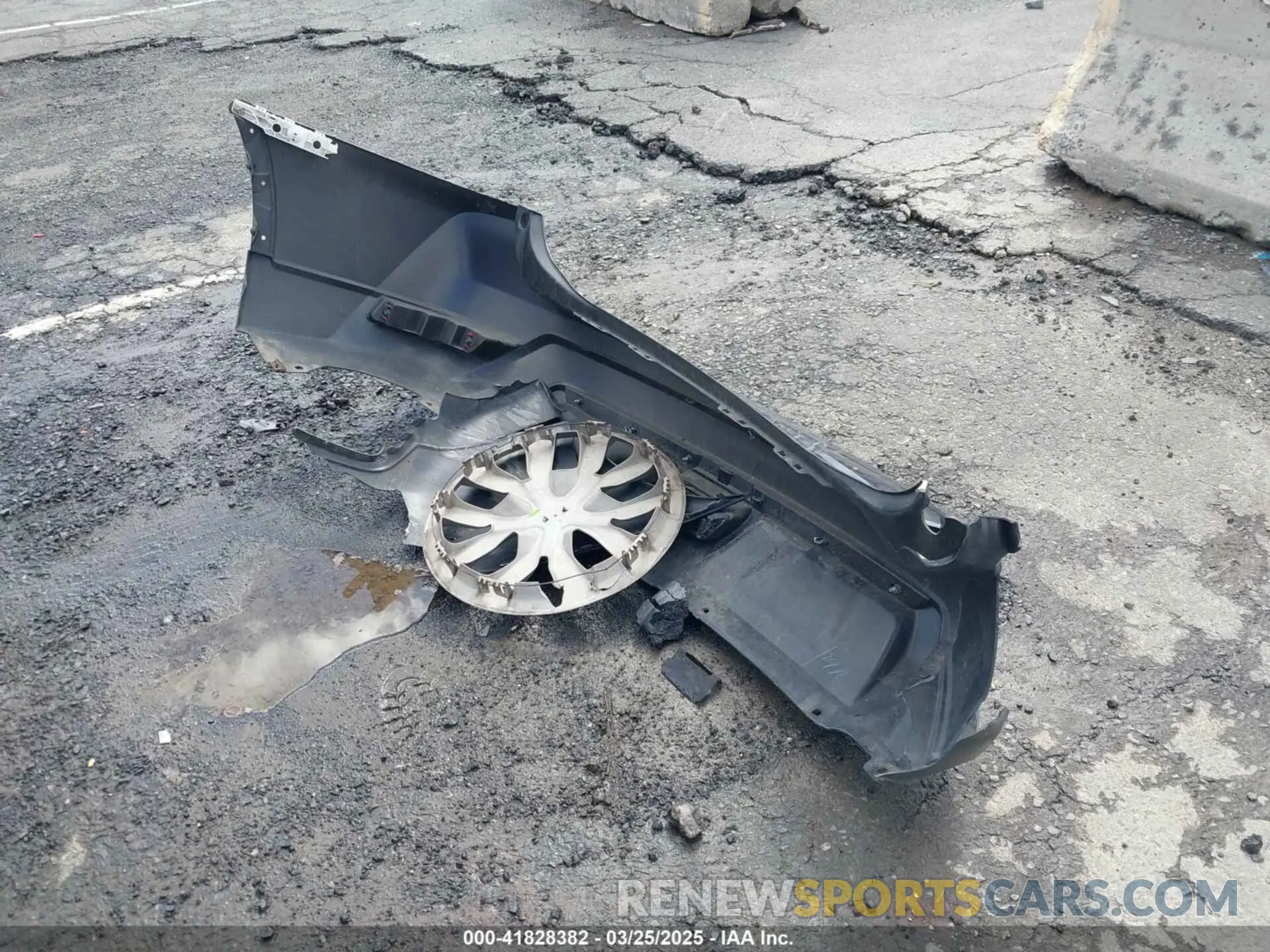 12 Photograph of a damaged car KNMAT2MTXLP507513 NISSAN ROGUE 2020