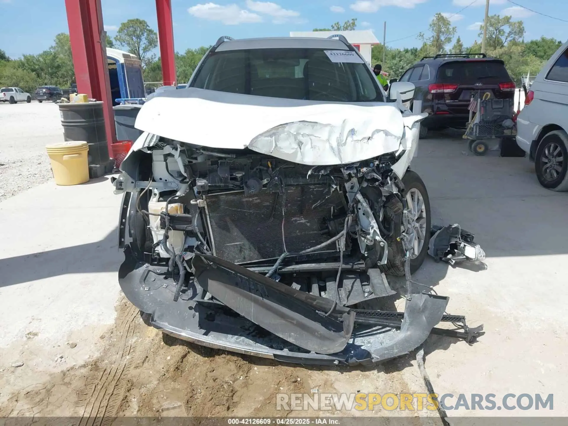 6 Photograph of a damaged car KNMAT2MTXLP528412 NISSAN ROGUE 2020