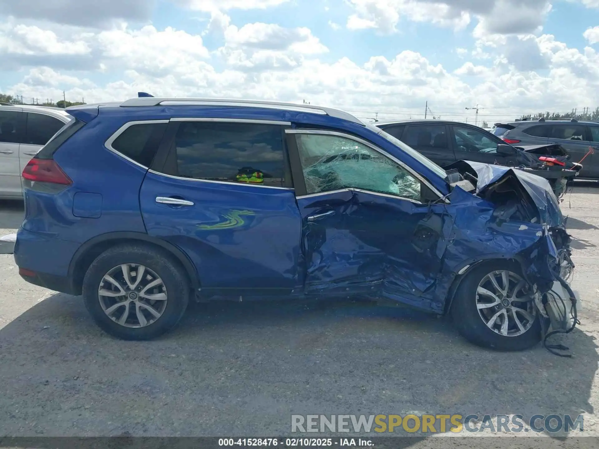 14 Photograph of a damaged car KNMAT2MTXLP540415 NISSAN ROGUE 2020