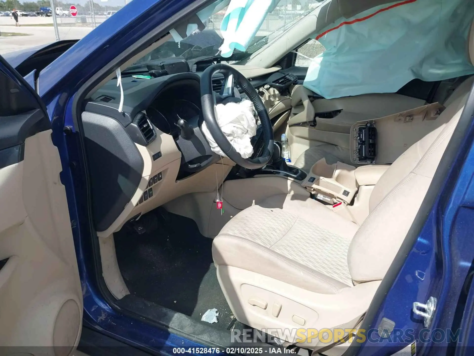 5 Photograph of a damaged car KNMAT2MTXLP540415 NISSAN ROGUE 2020