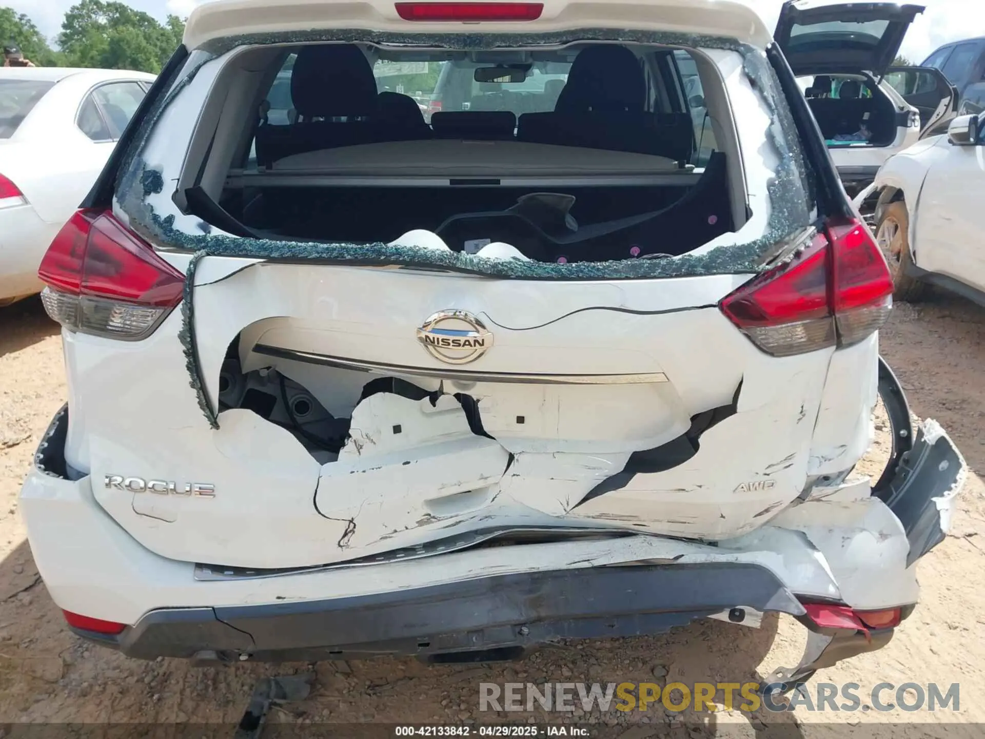 6 Photograph of a damaged car KNMAT2MV0LP521440 NISSAN ROGUE 2020