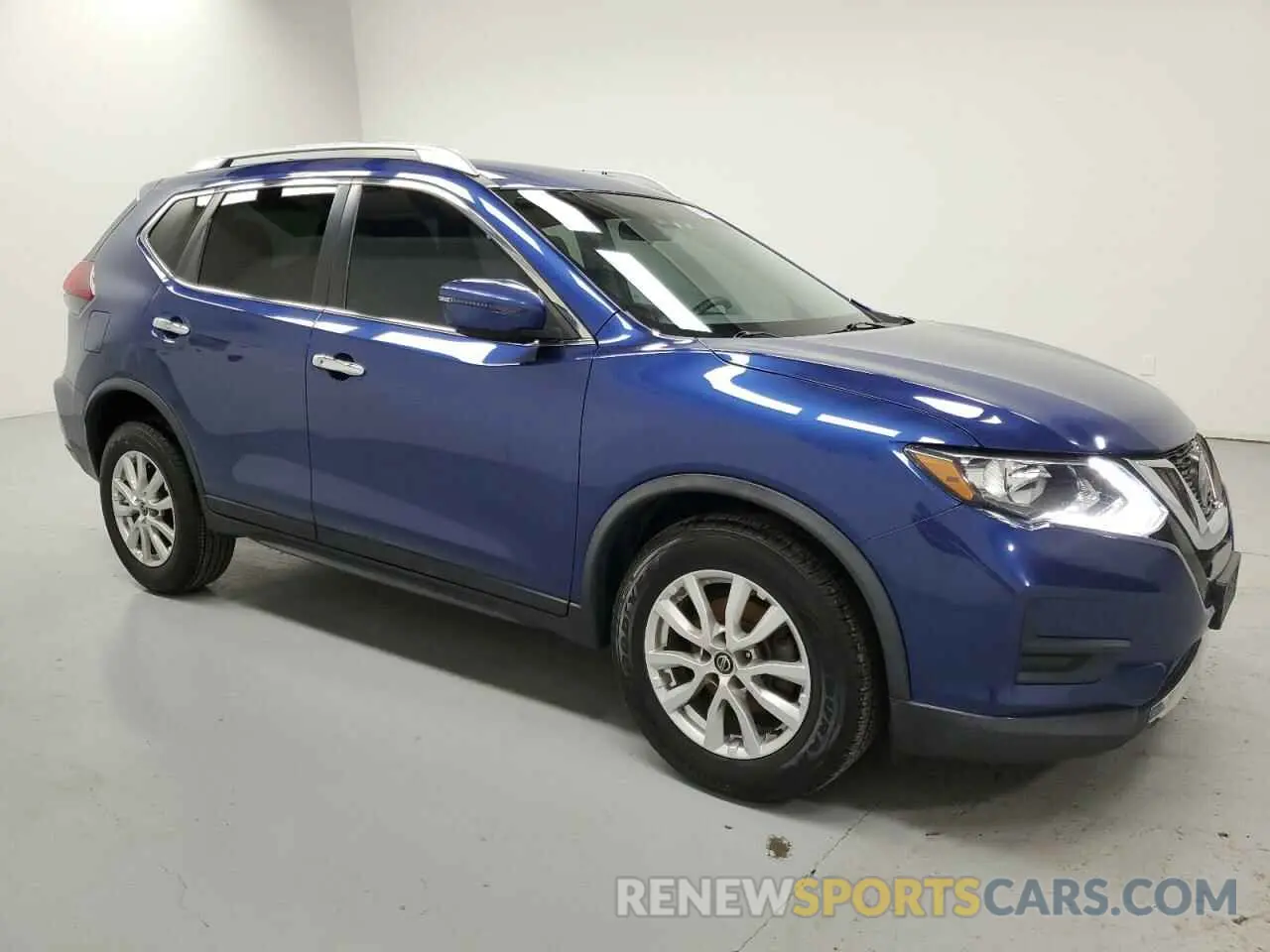 4 Photograph of a damaged car KNMAT2MV0LP542157 NISSAN ROGUE 2020