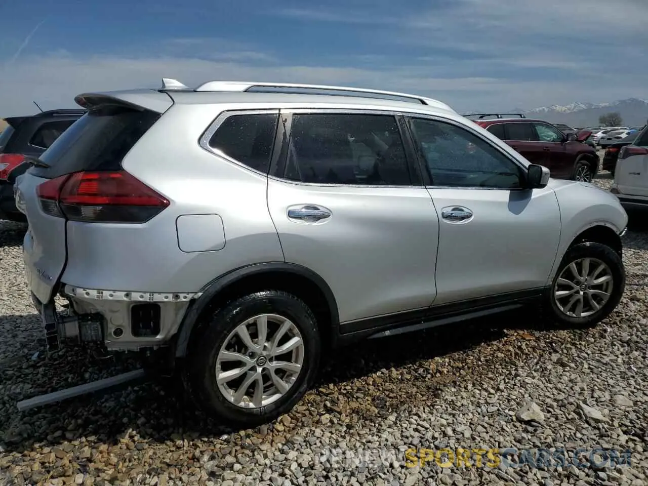 3 Фотография поврежденного автомобиля KNMAT2MV4LP536281 NISSAN ROGUE 2020