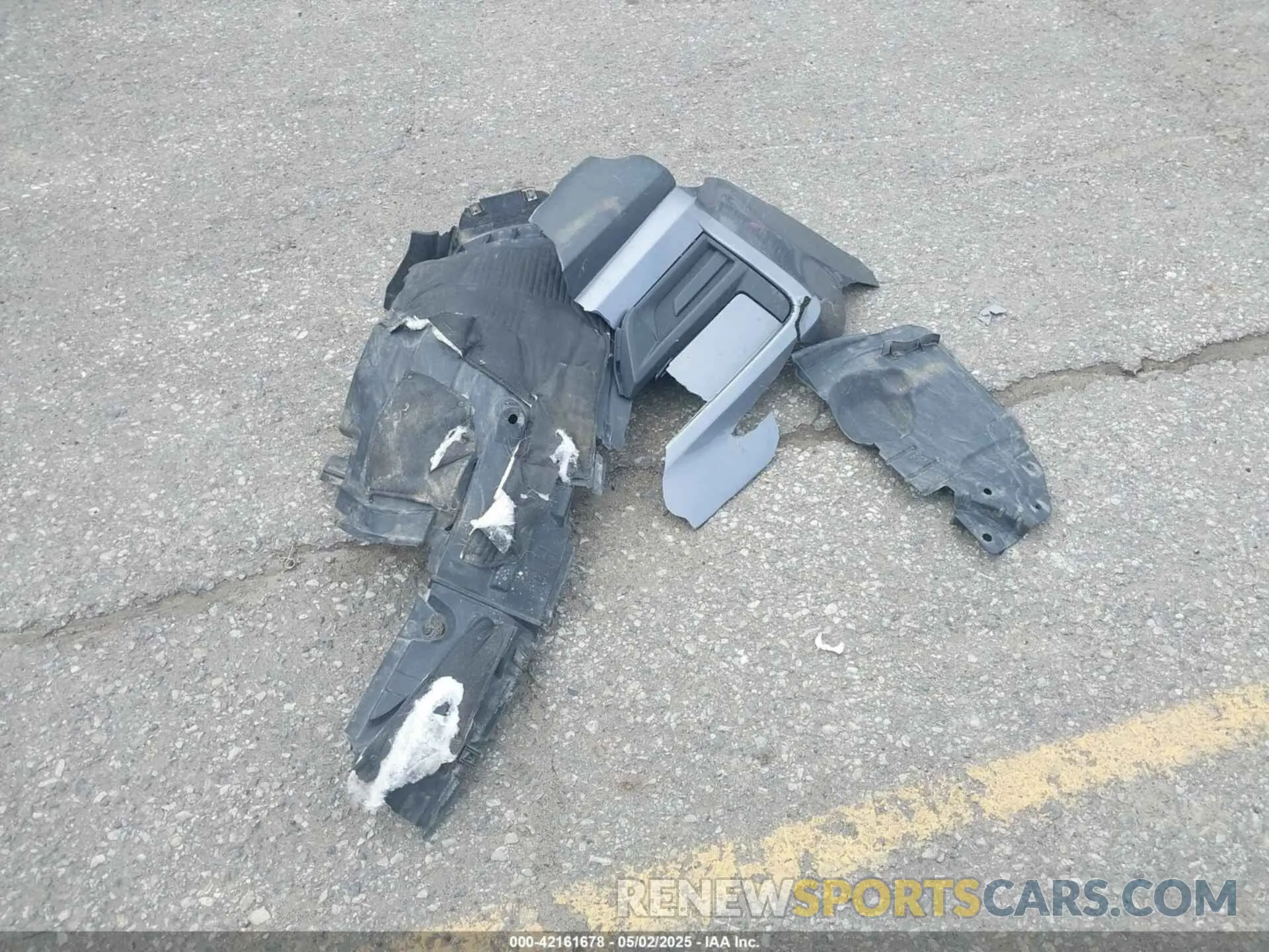12 Photograph of a damaged car KNMAT2MV5LP505962 NISSAN ROGUE 2020
